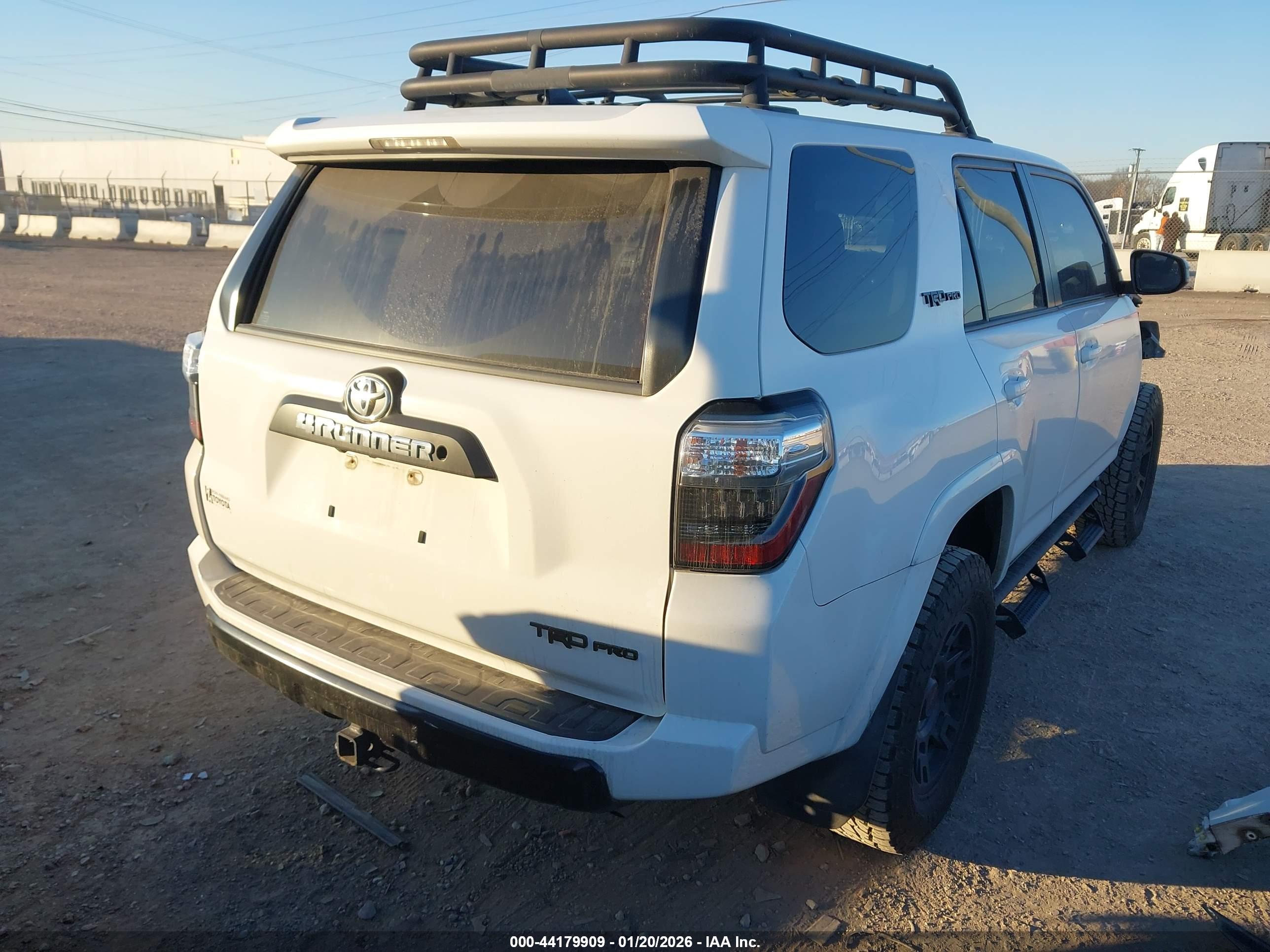 TOYOTA 4RUNNER image 4