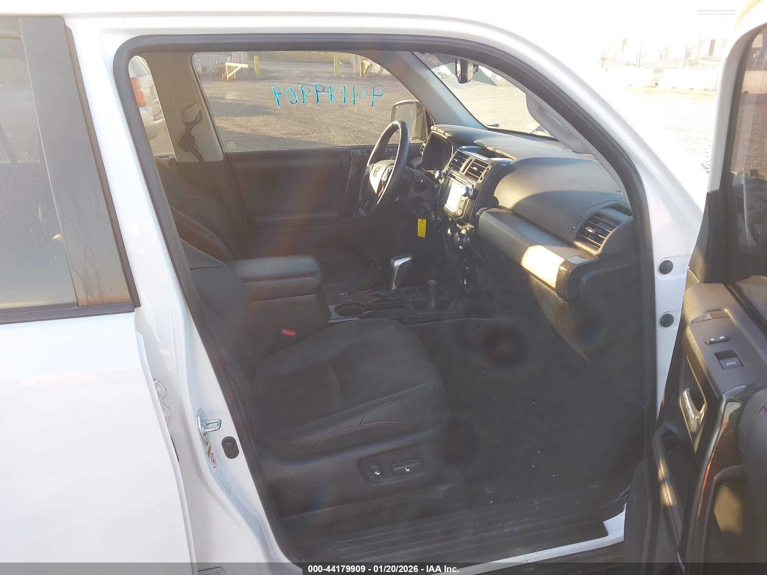 TOYOTA 4RUNNER image 5