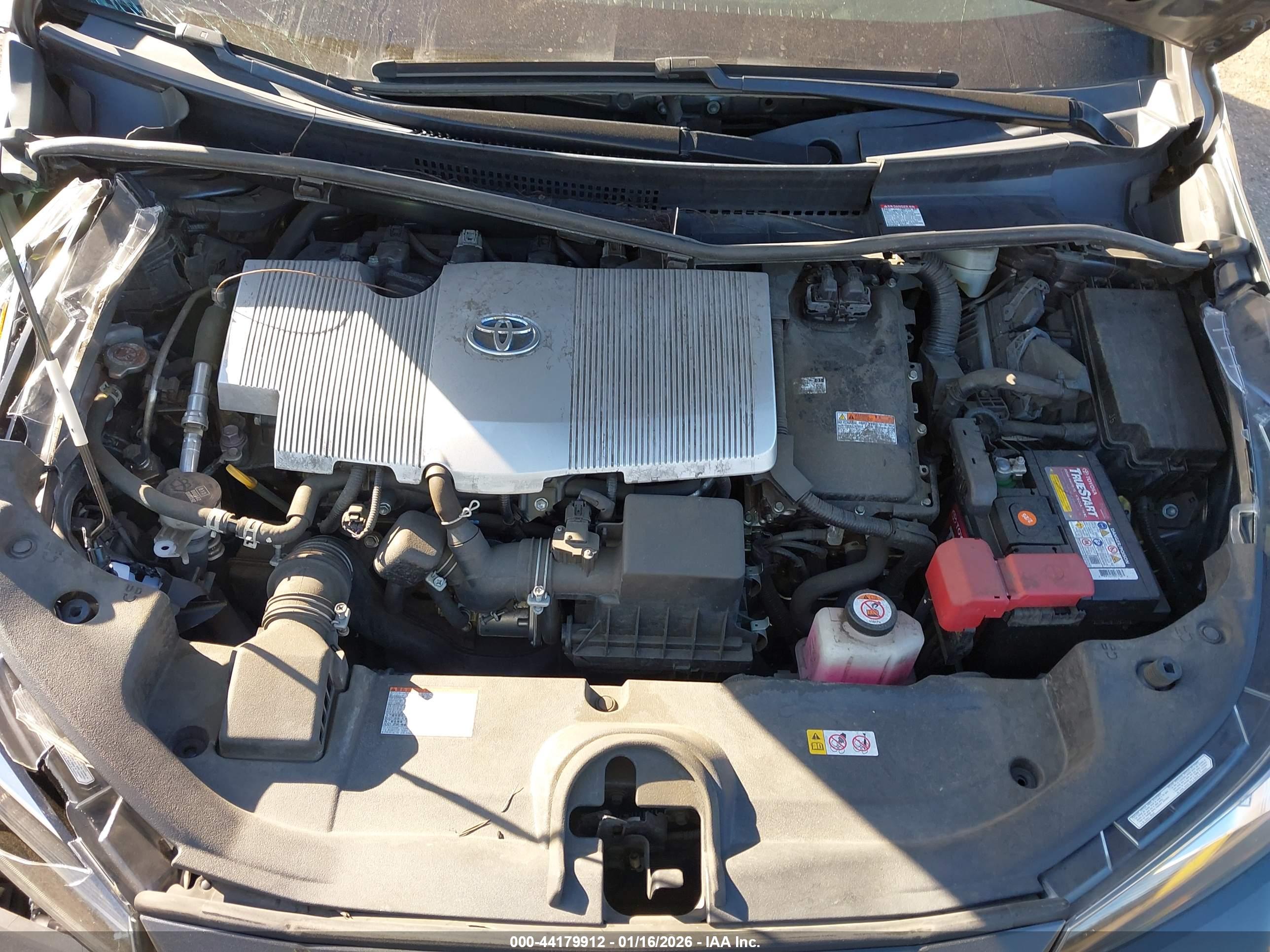 TOYOTA PRIUS image 10