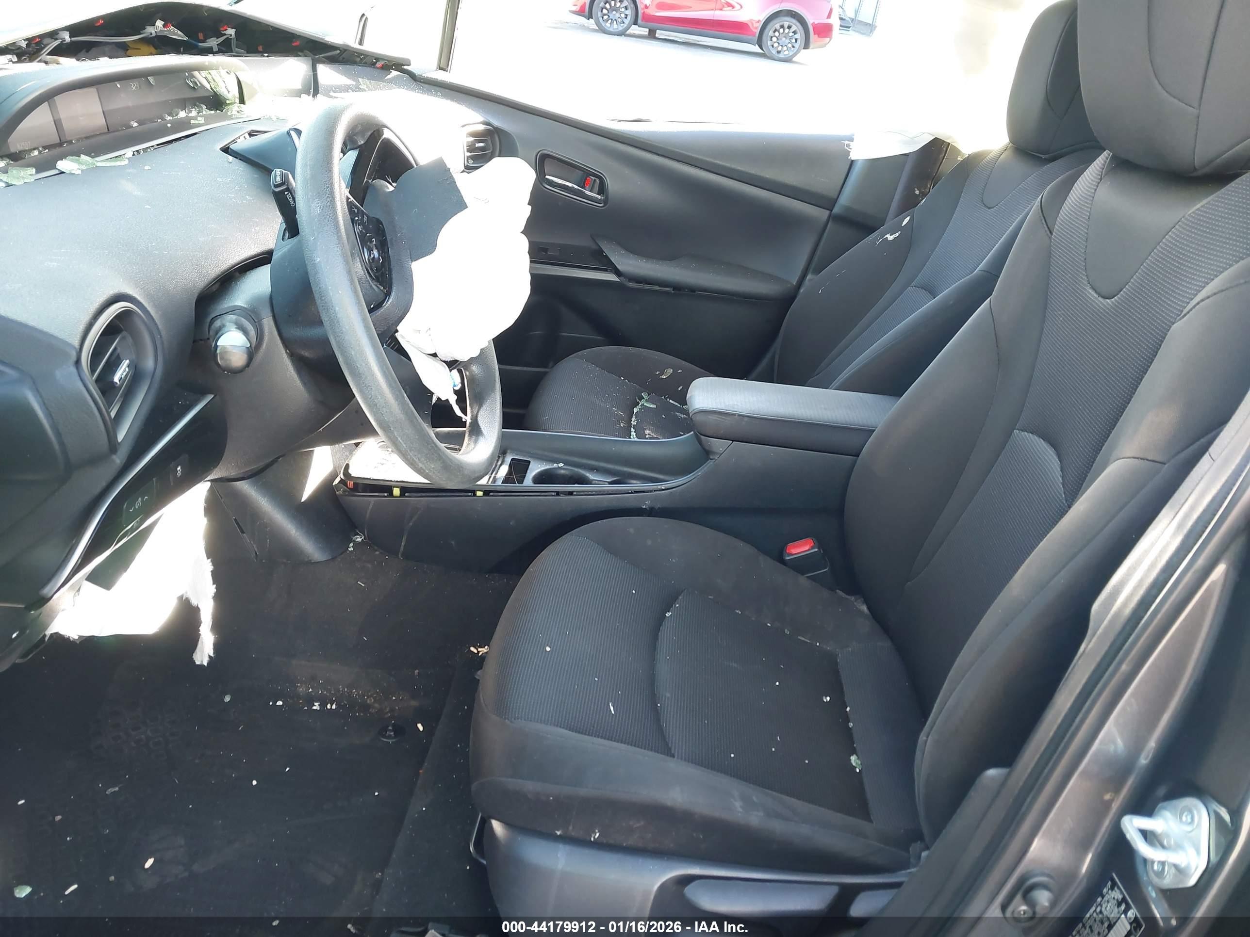 TOYOTA PRIUS image 5