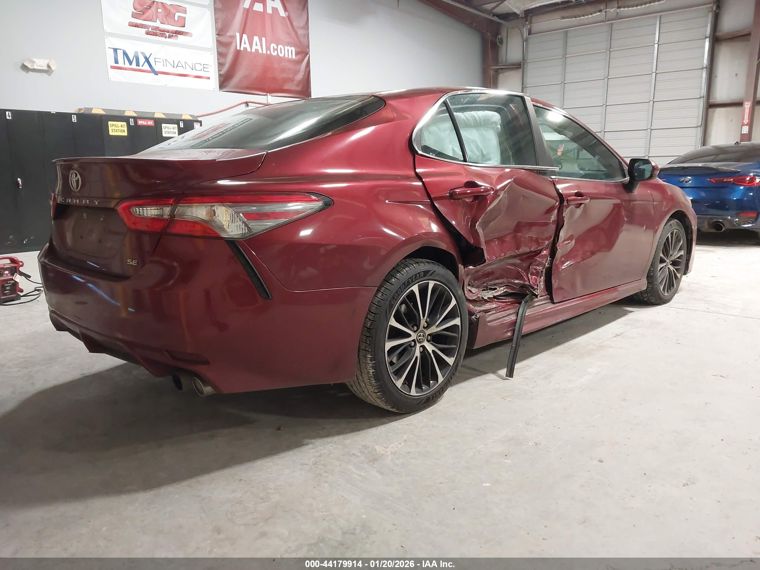 TOYOTA CAMRY image 4