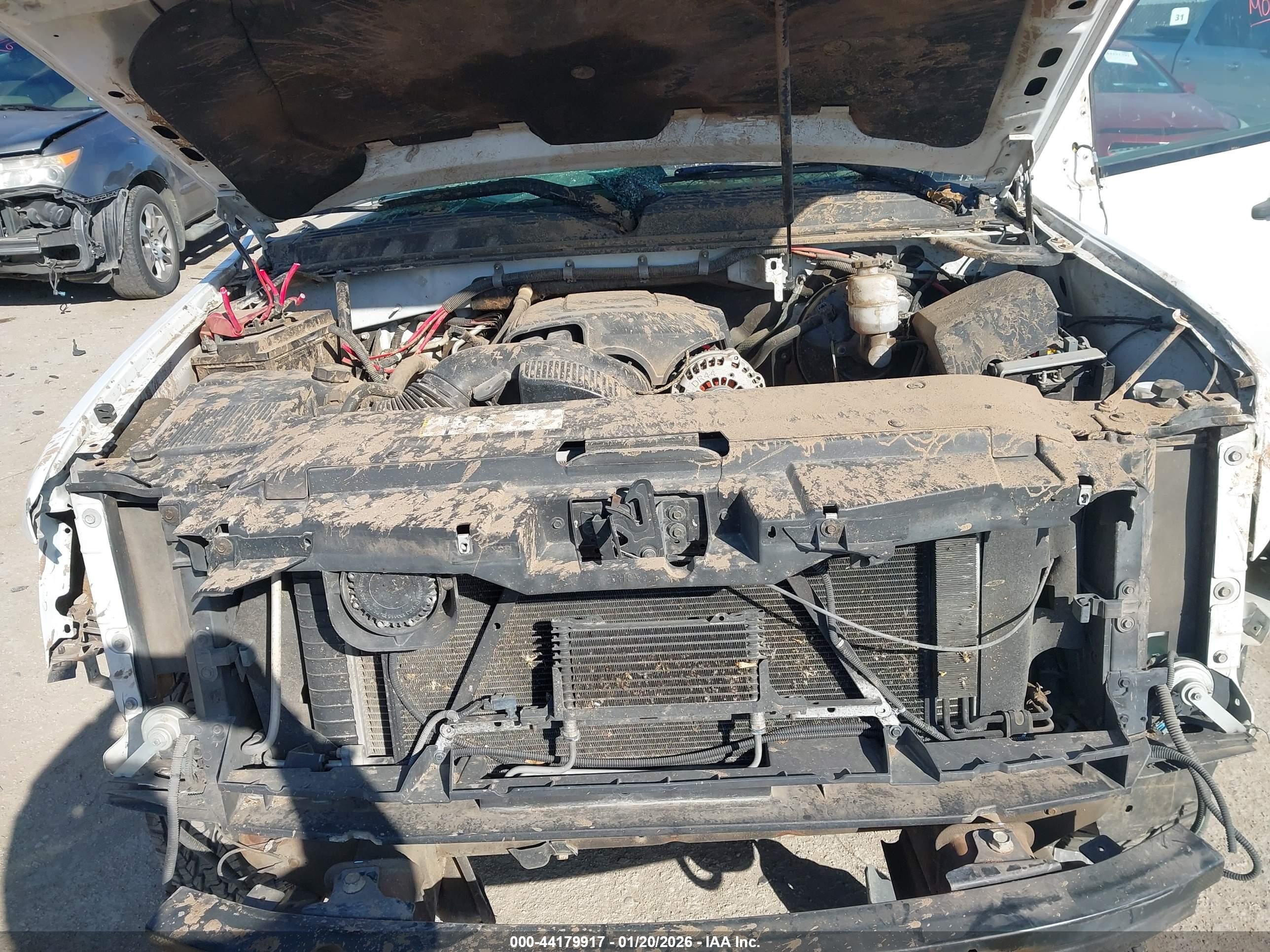 CHEVROLET TAHOE image 10