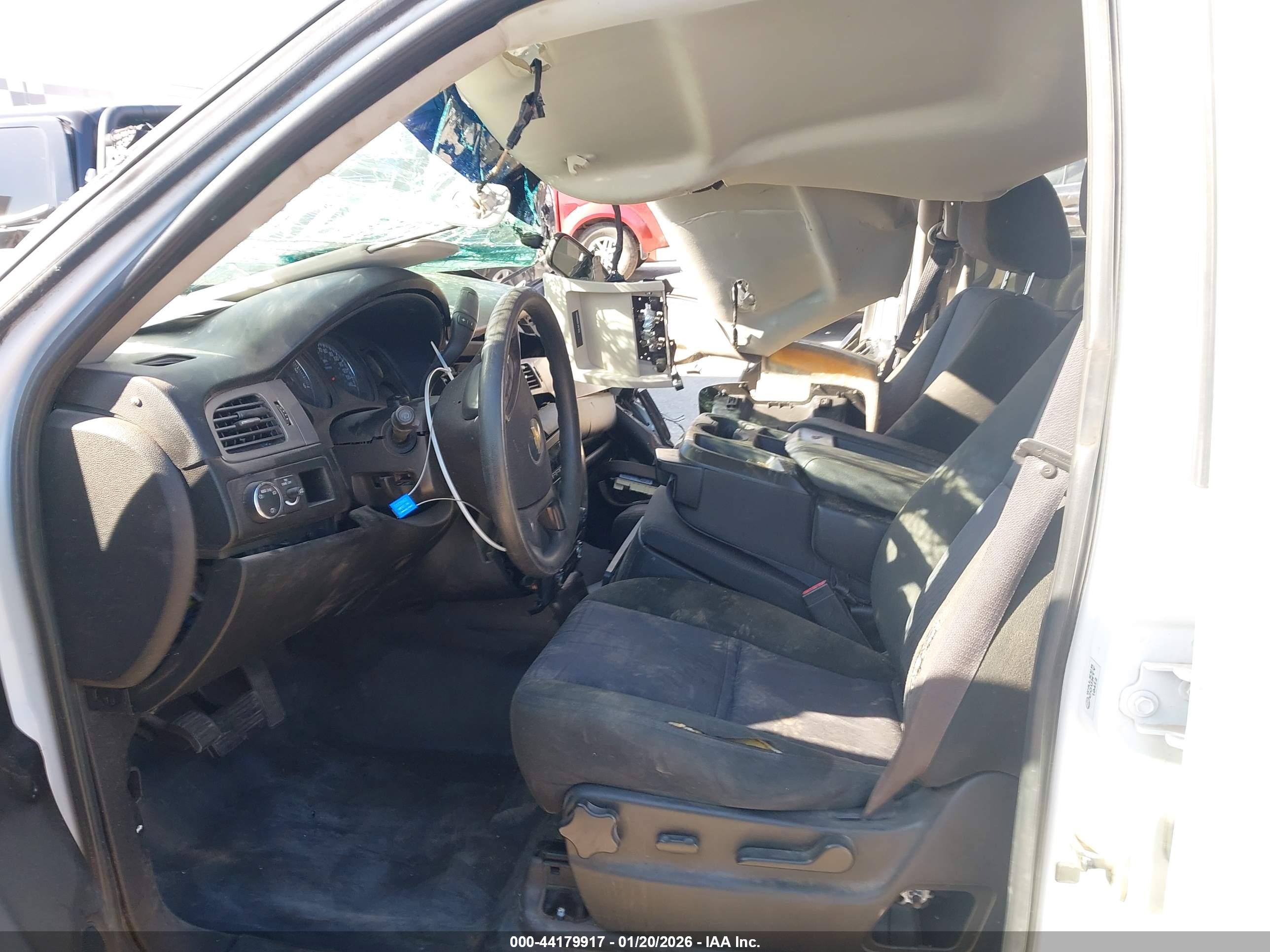 CHEVROLET TAHOE image 5