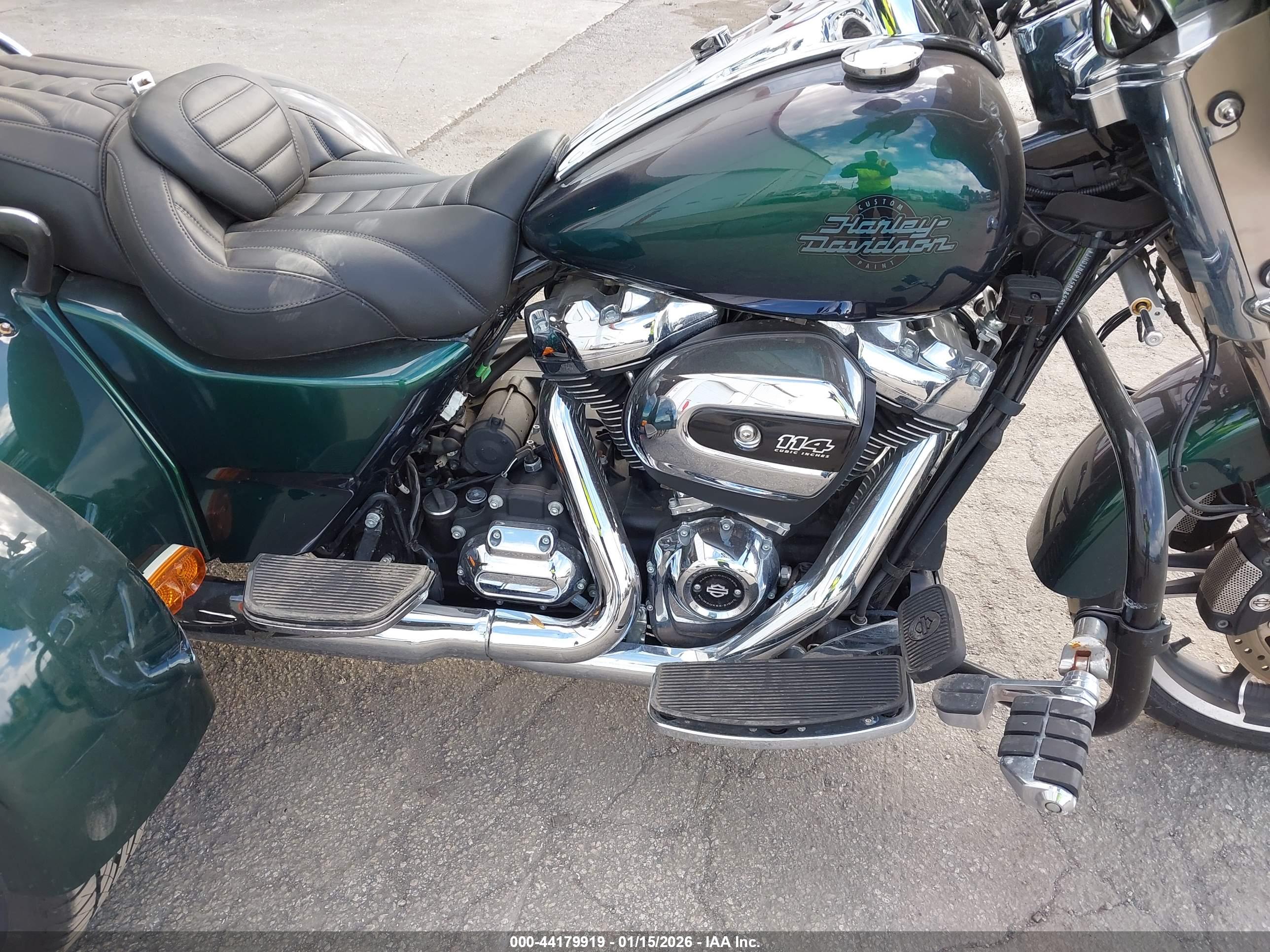 HARLEY-DAVIDSON FLRT image 8