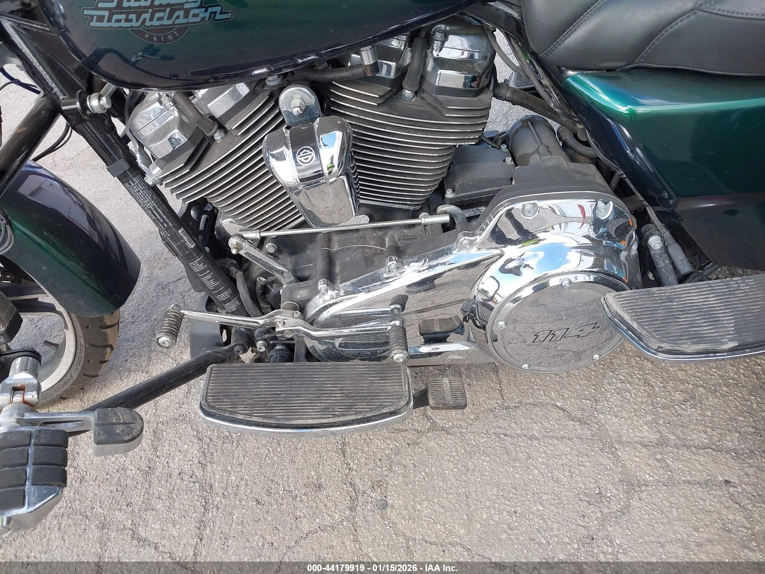 HARLEY-DAVIDSON FLRT image 9