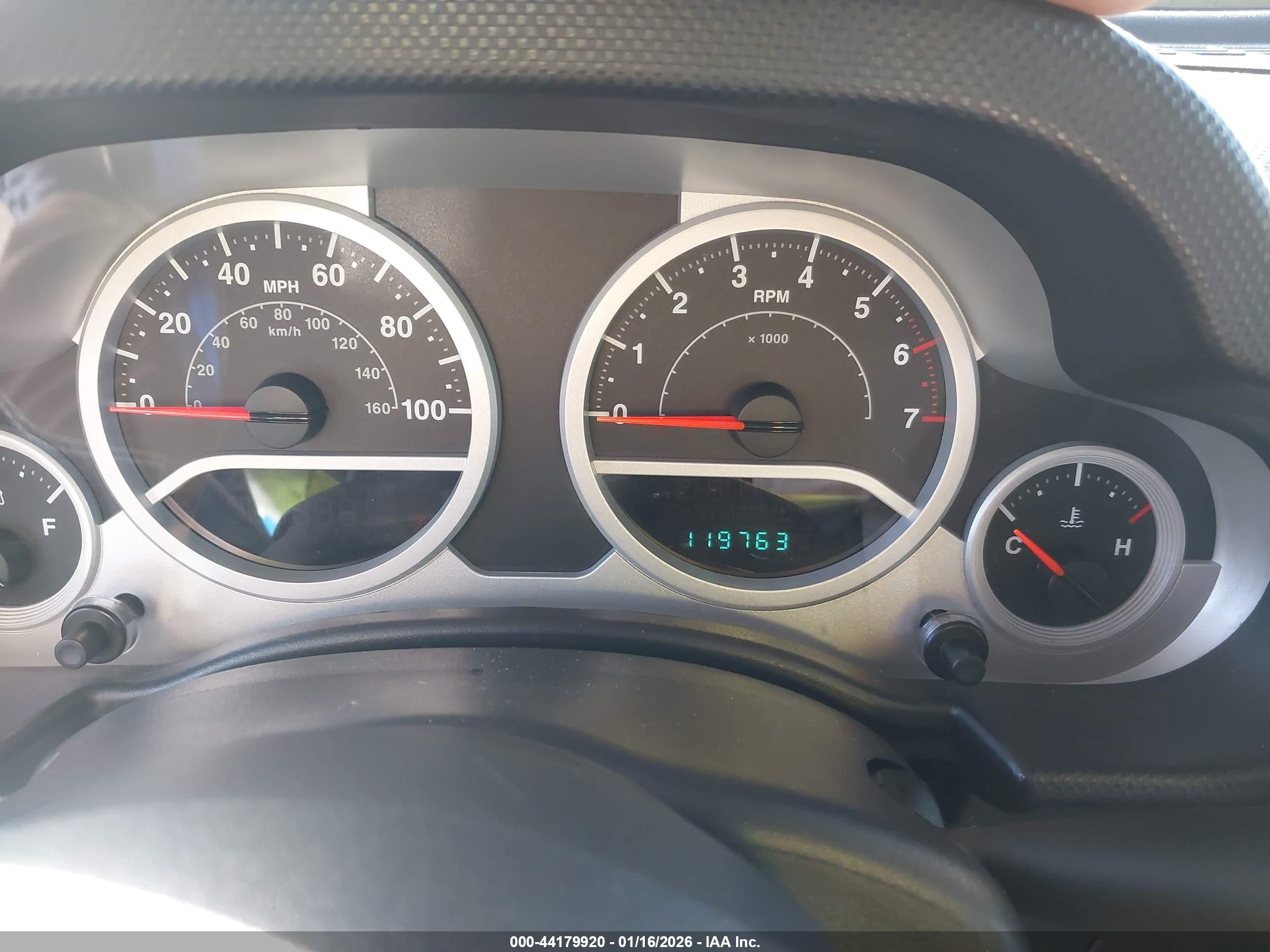 JEEP WRANGLER image 7