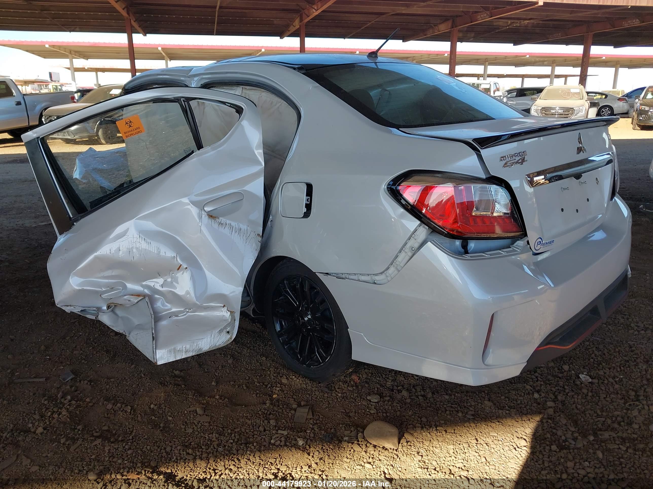 MITSUBISHI MIRAGE image 3