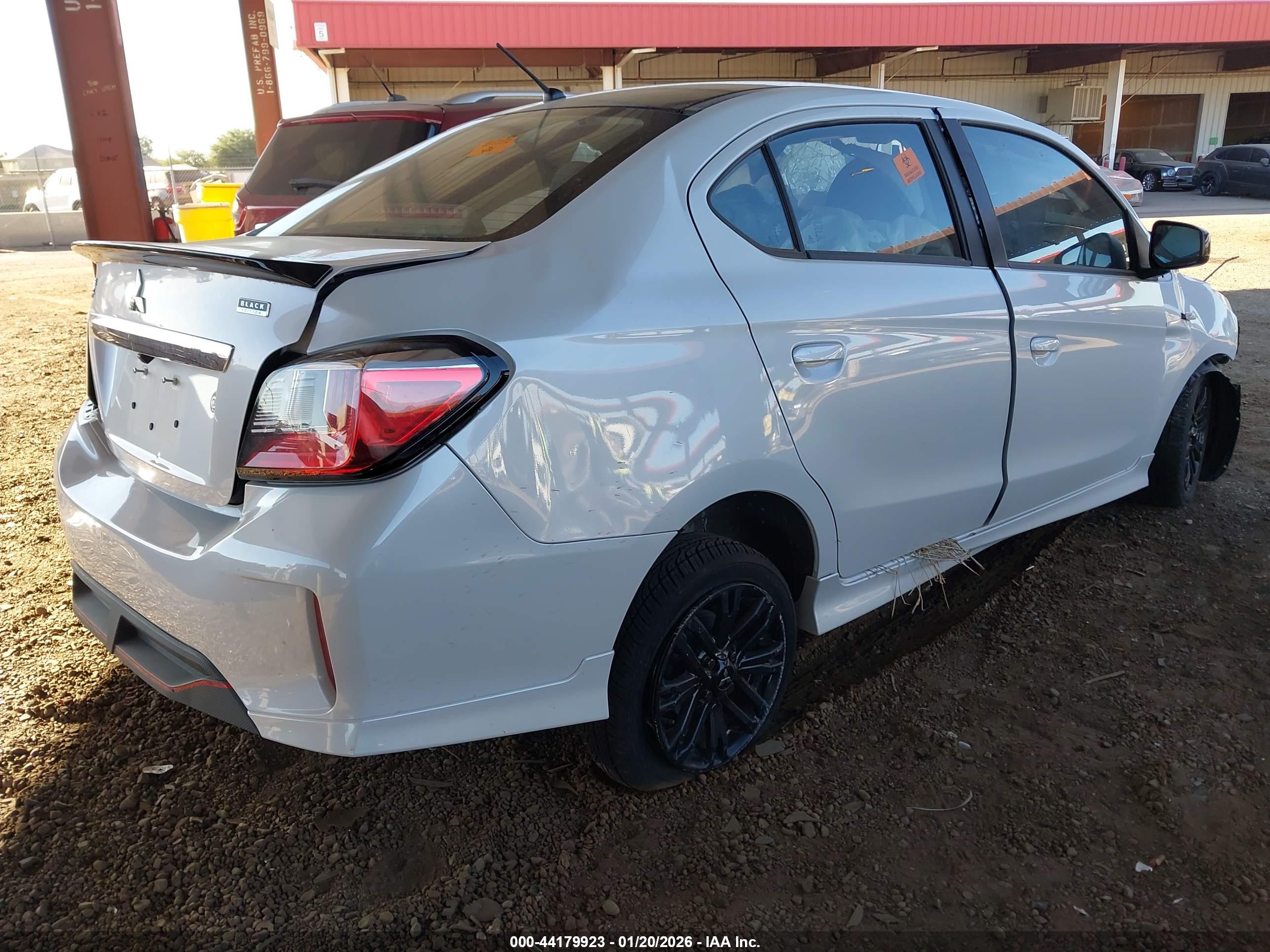 MITSUBISHI MIRAGE image 4