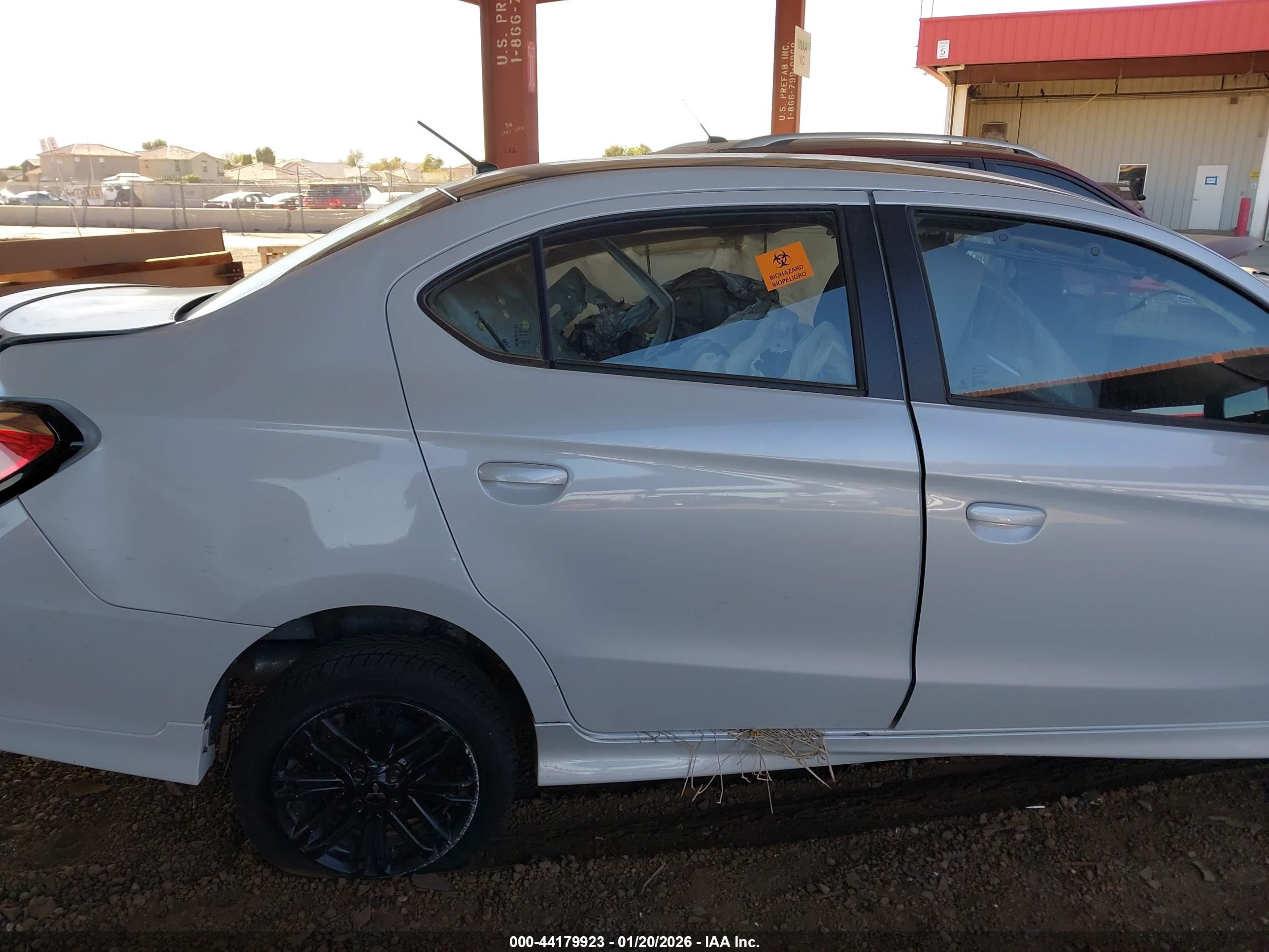MITSUBISHI MIRAGE image 8