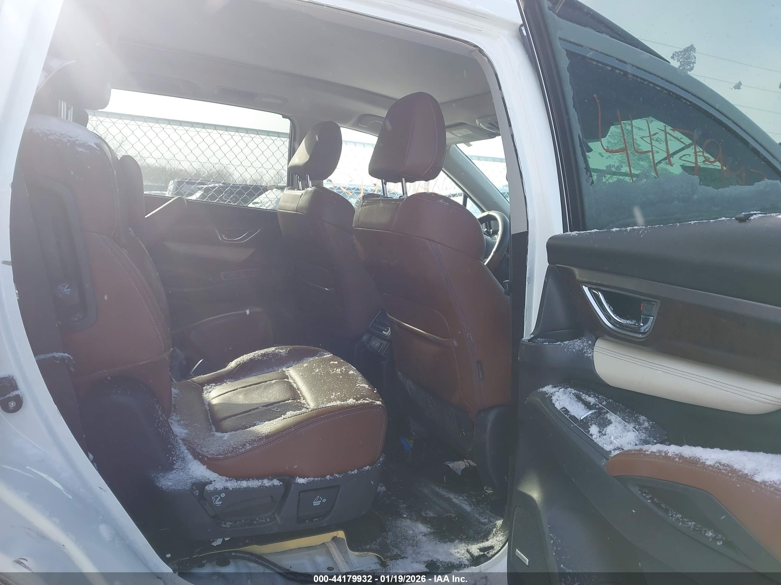 SUBARU ASCENT image 8