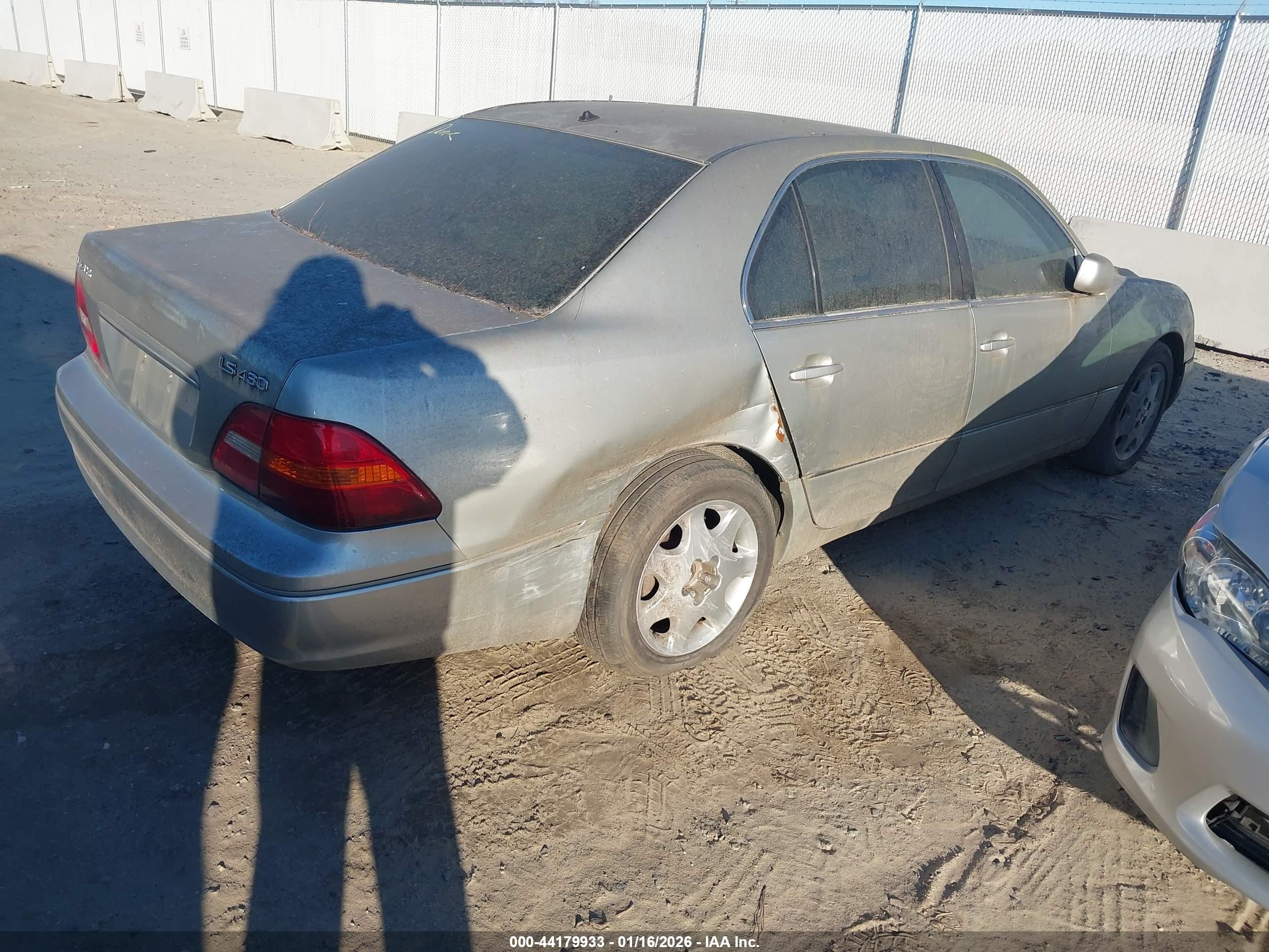 LEXUS LS image 4