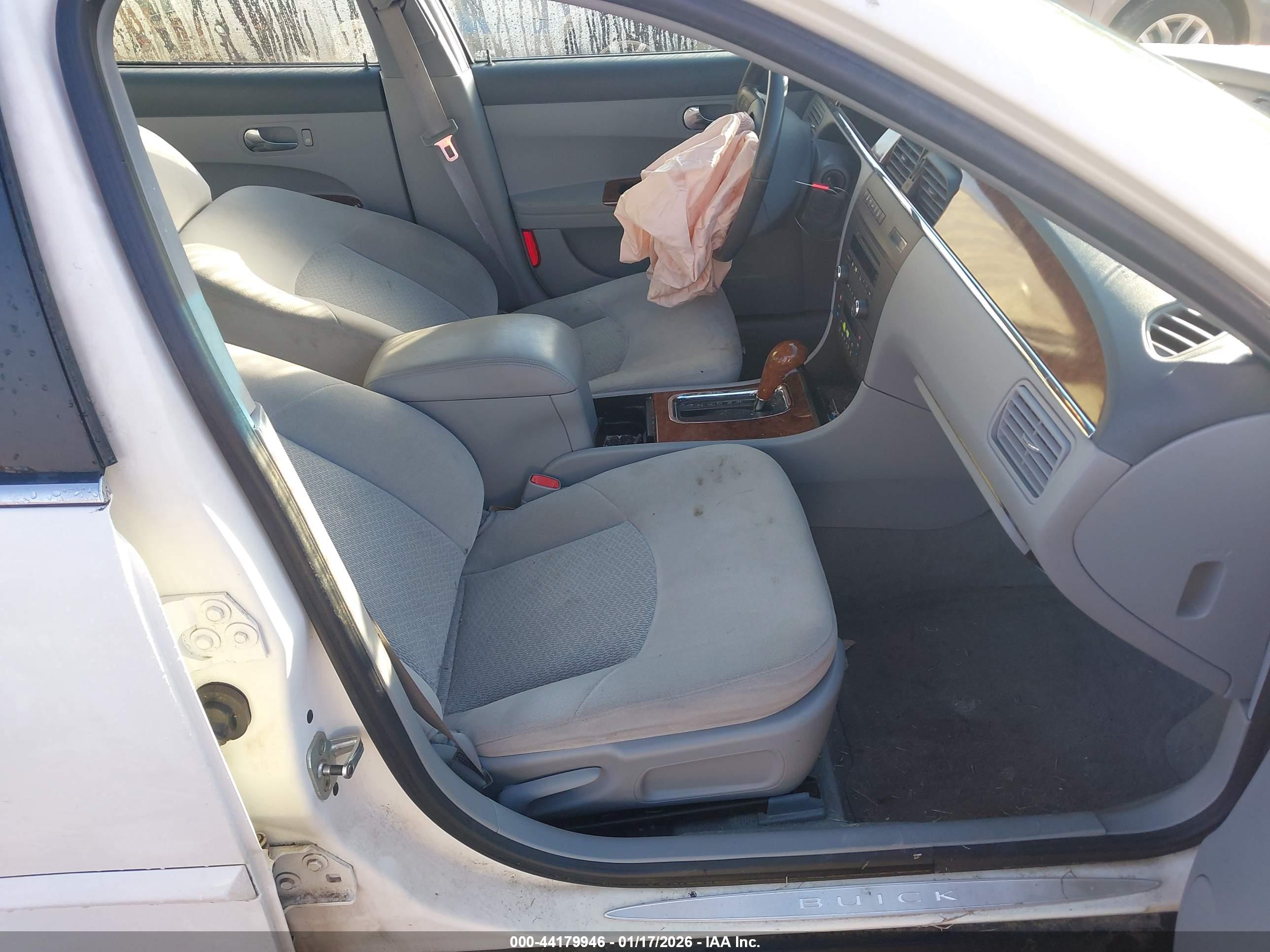 BUICK LACROSSE image 5