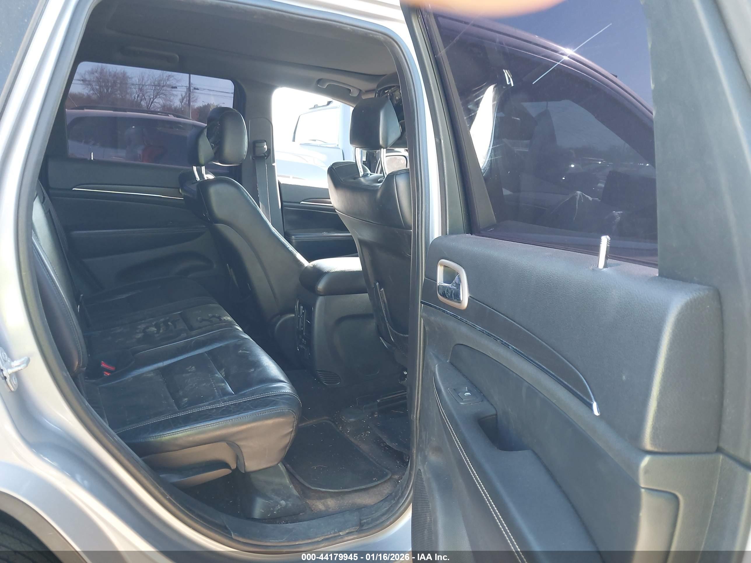 JEEP GRAND image 8