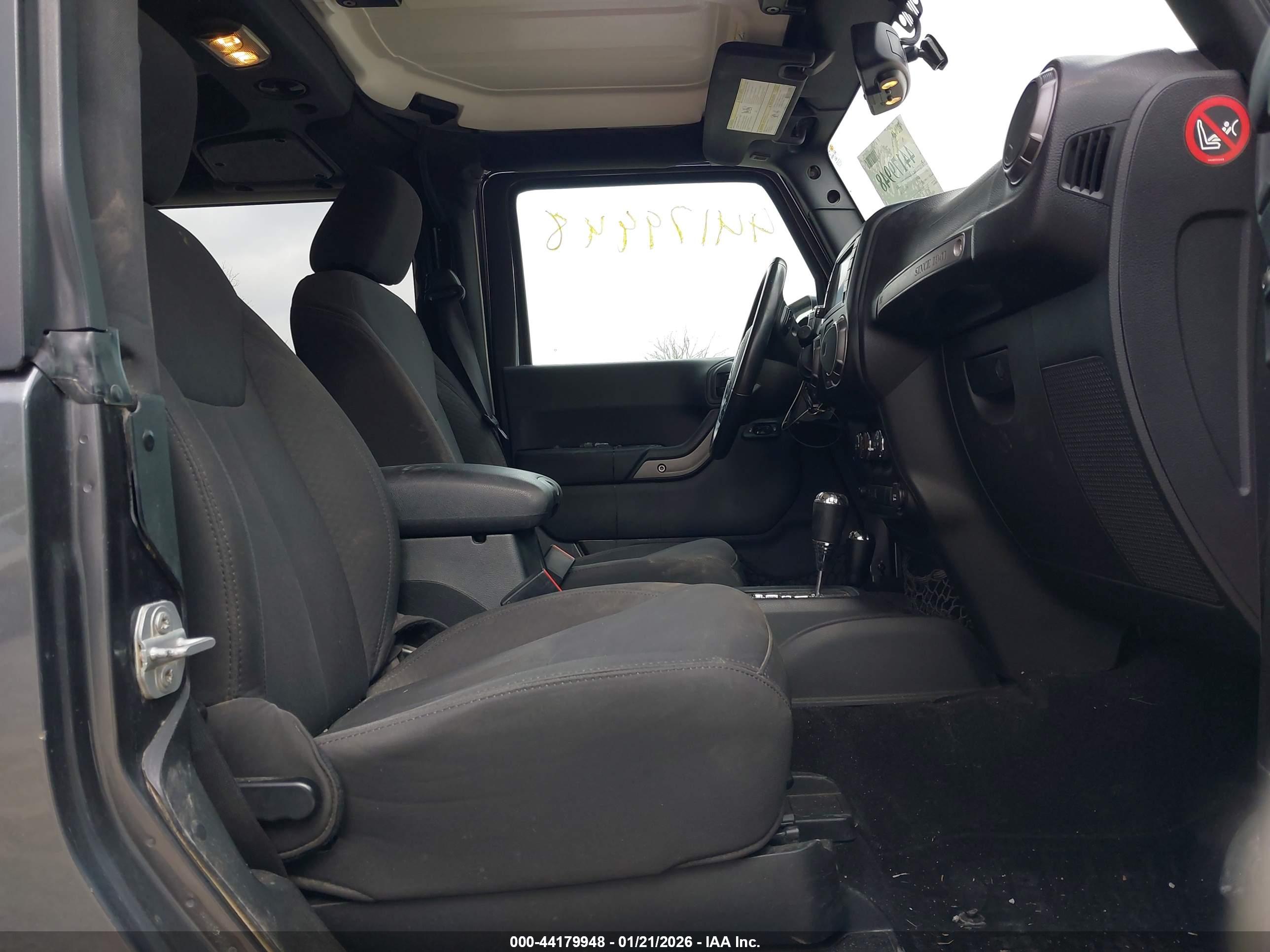 JEEP WRANGLER image 5