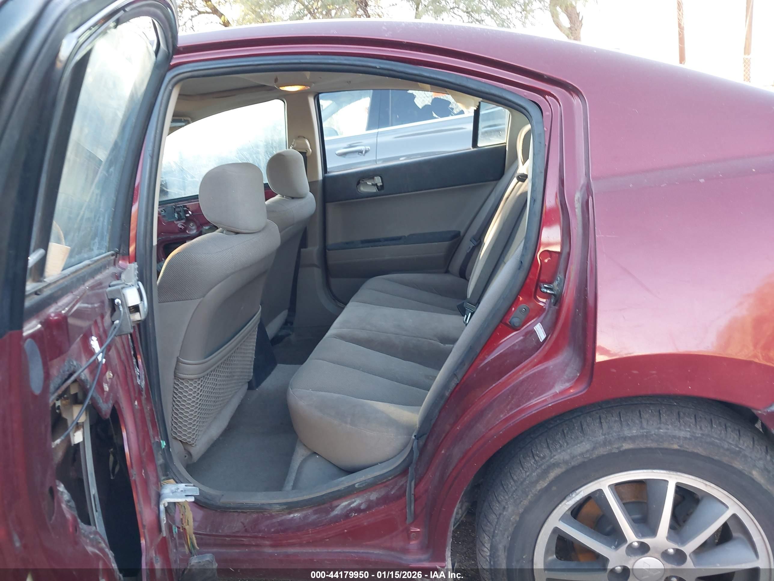 MITSUBISHI GALANT image 8