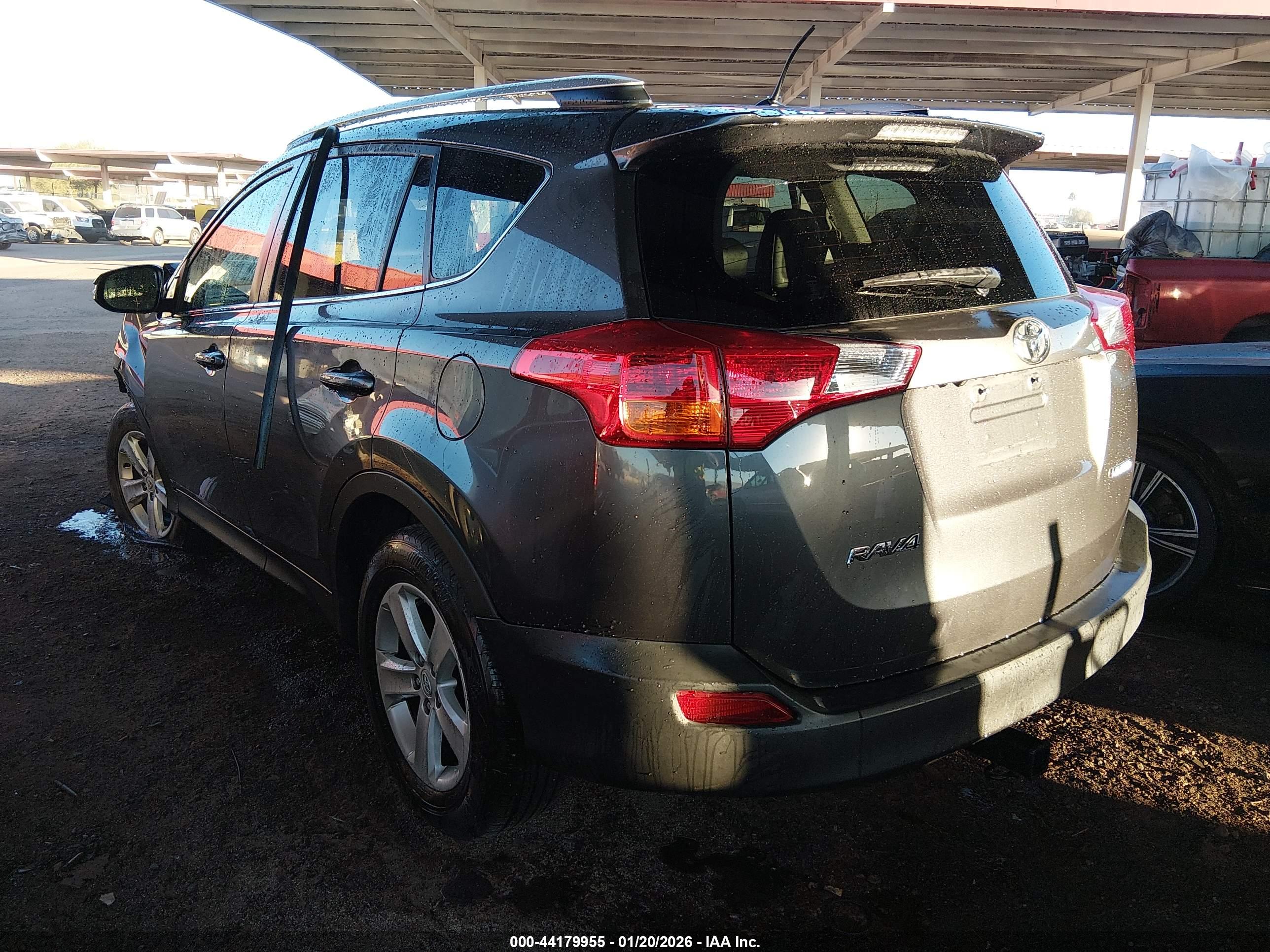TOYOTA RAV4 image 3