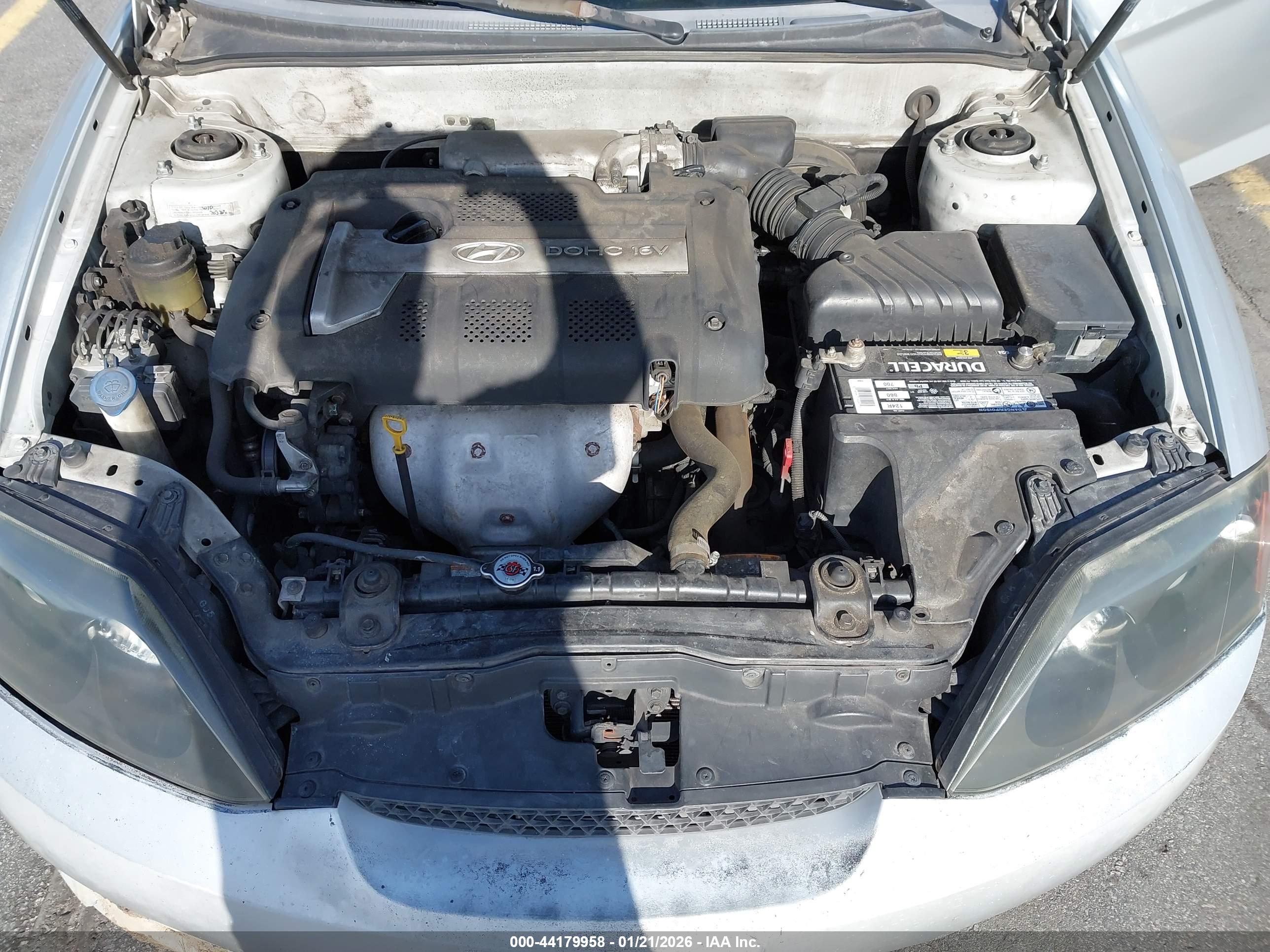 HYUNDAI TIBURON image 10