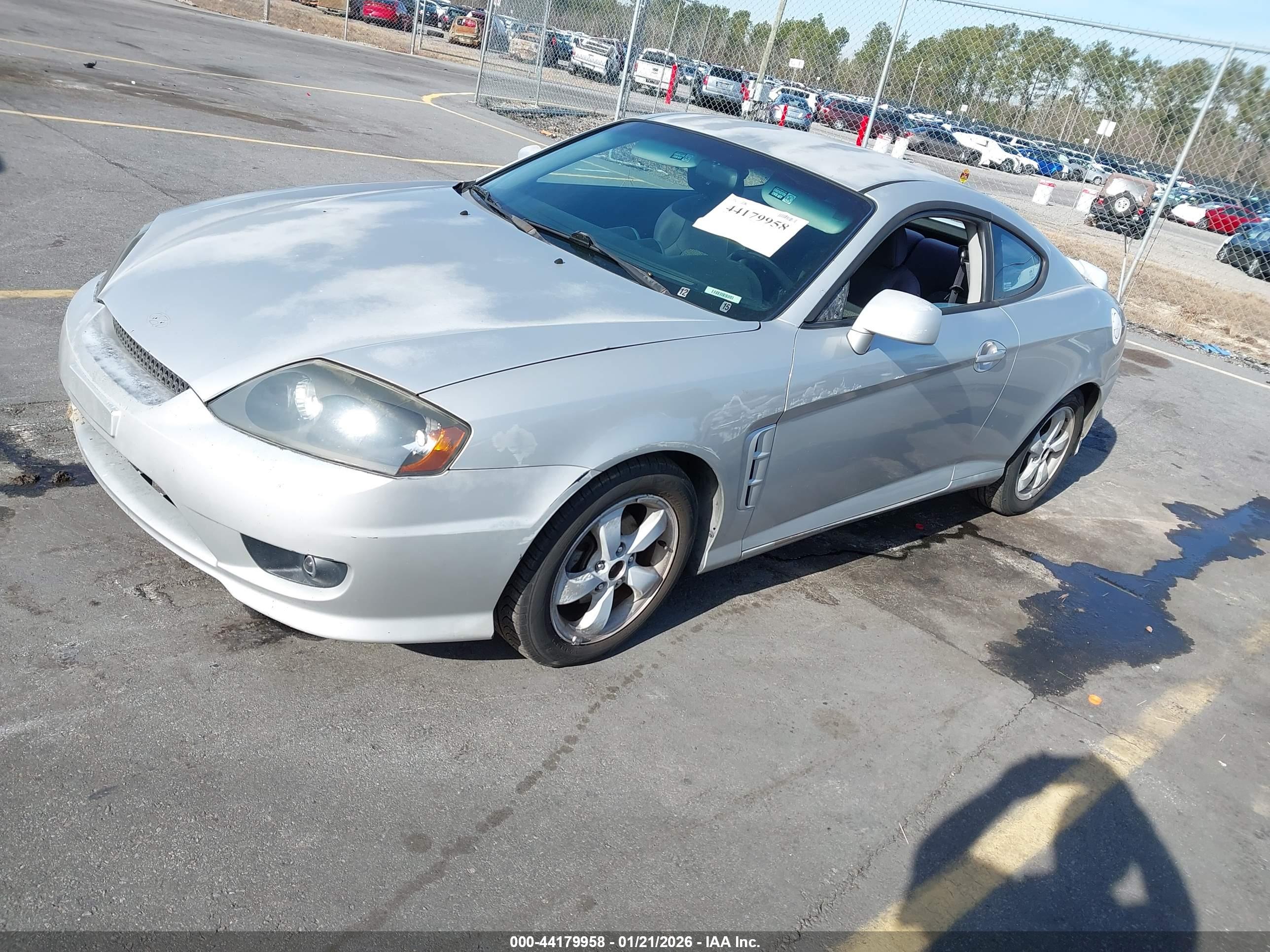 HYUNDAI TIBURON image 2