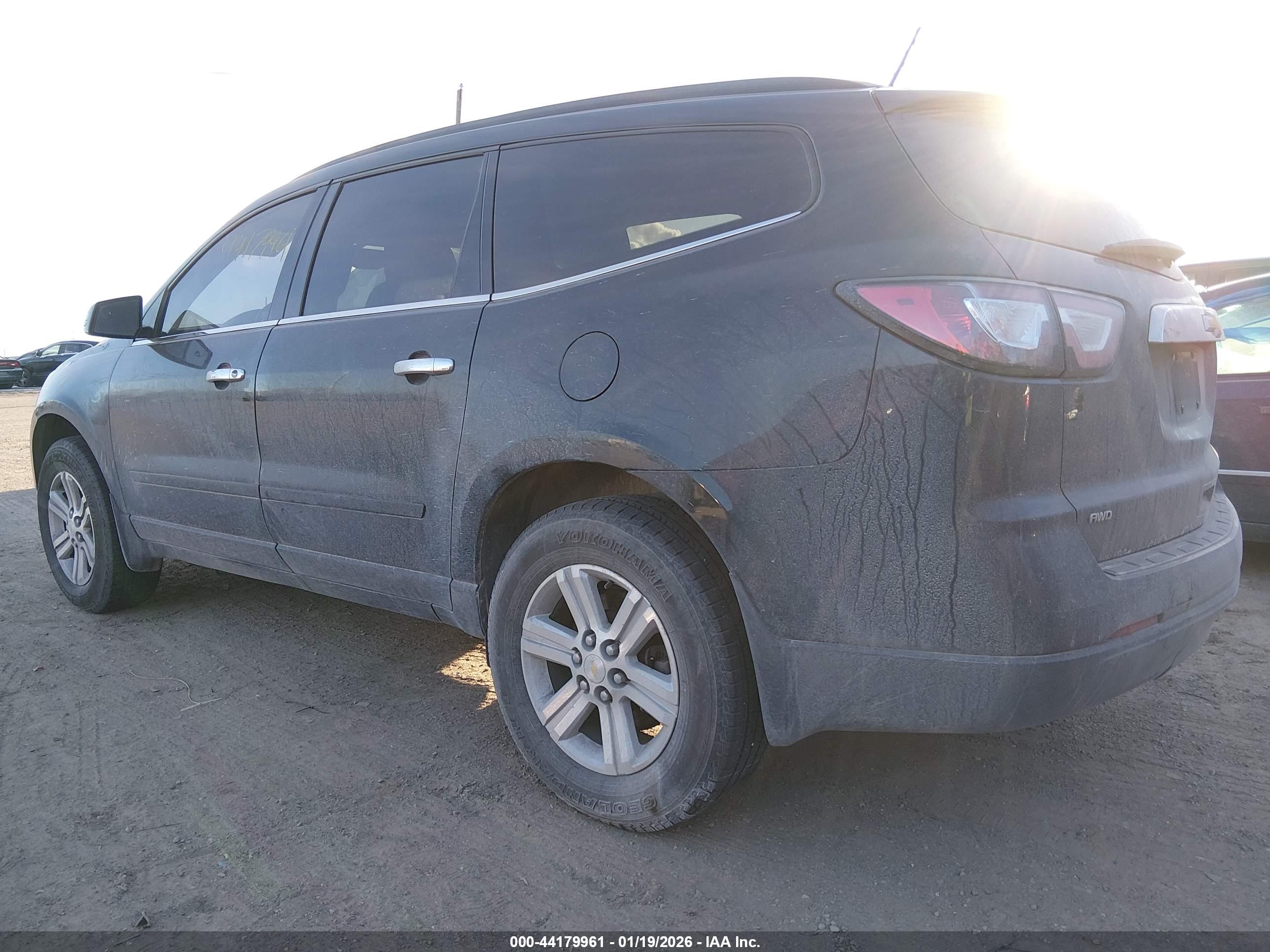 CHEVROLET TRAVERSE image 3