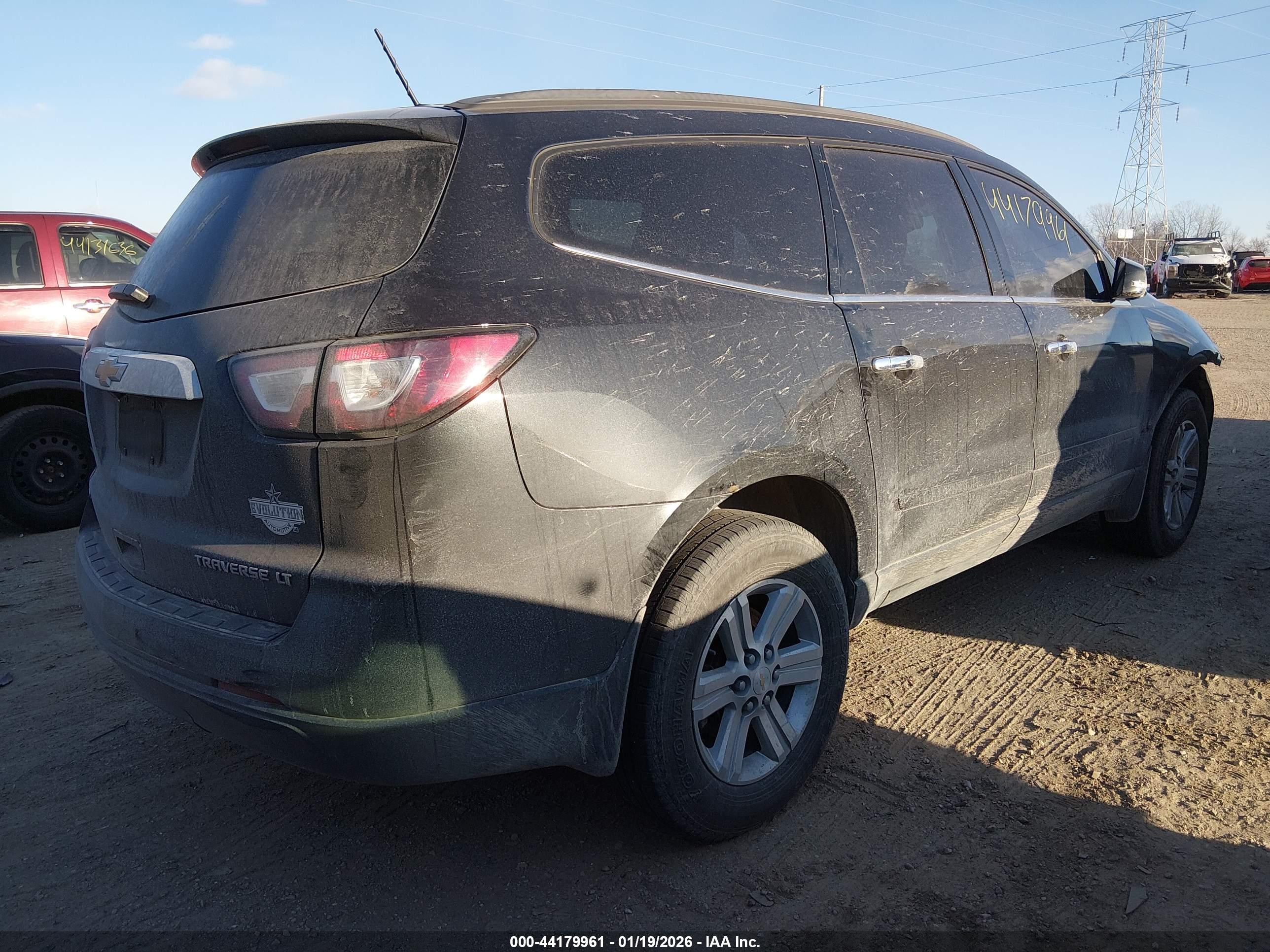 CHEVROLET TRAVERSE image 4