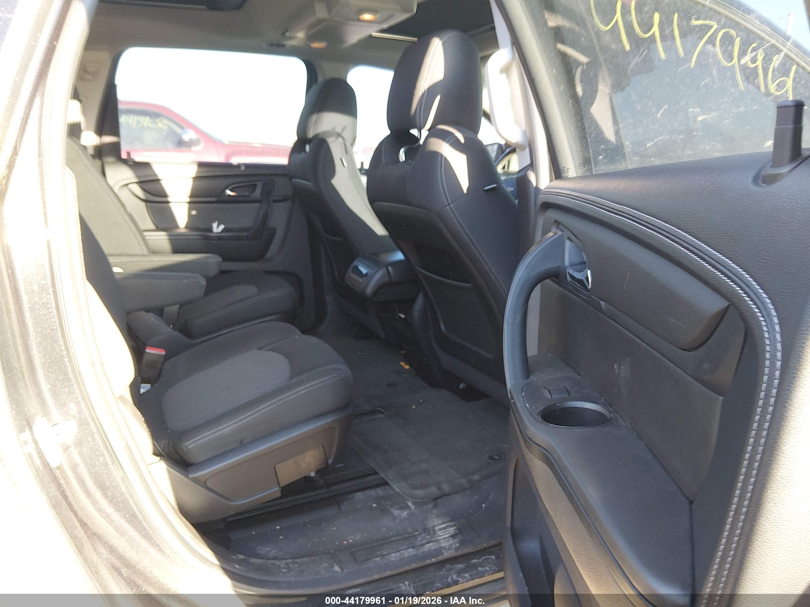 CHEVROLET TRAVERSE image 8