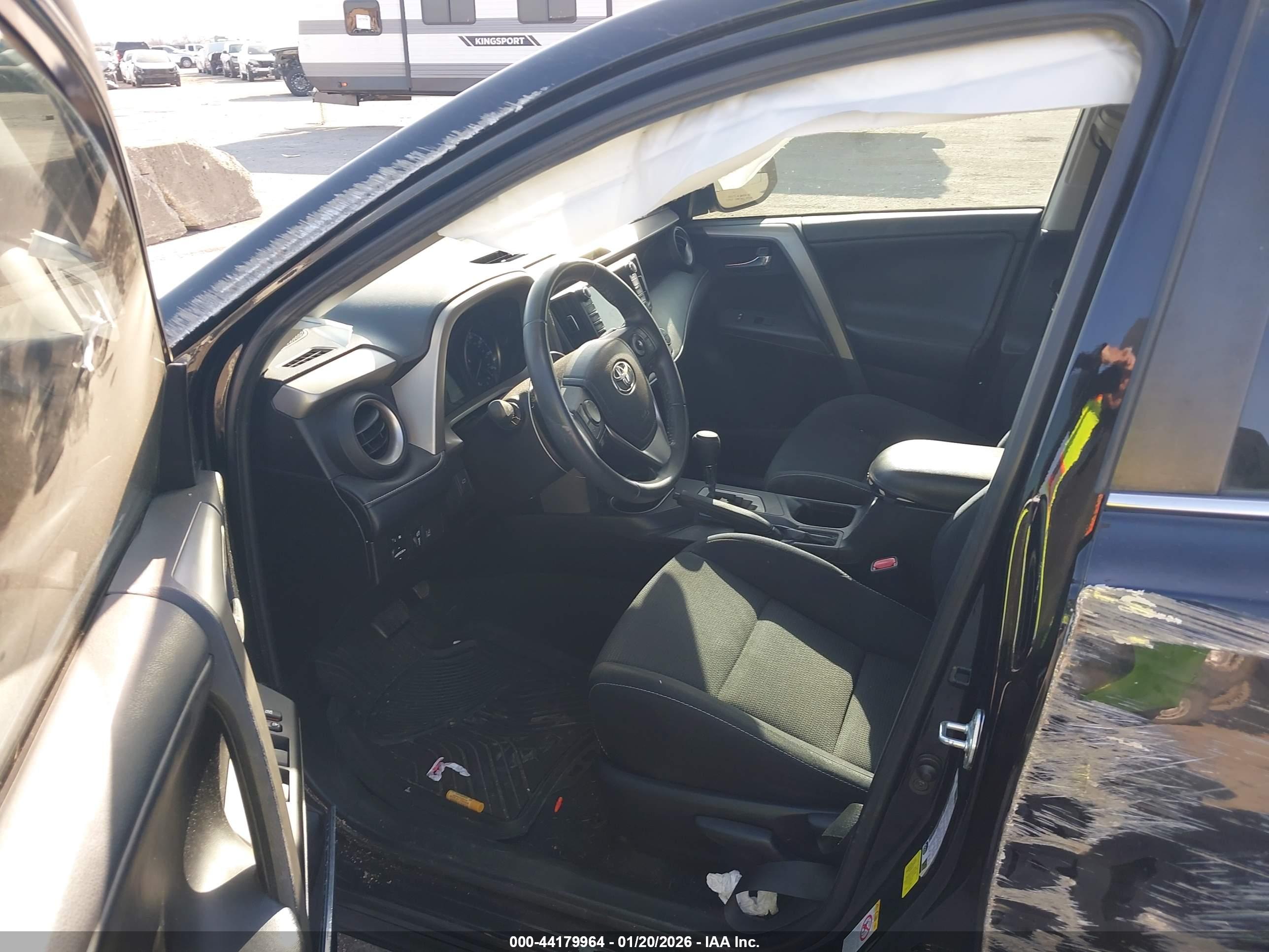 TOYOTA RAV4 image 5