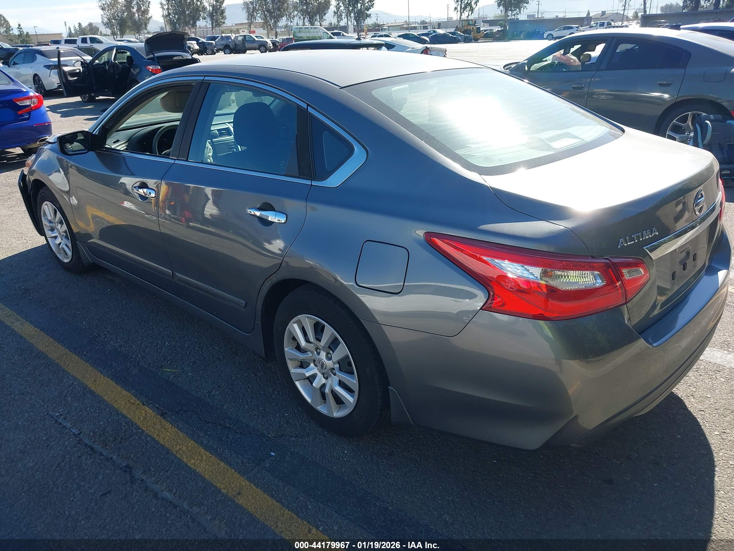 NISSAN ALTIMA image 3