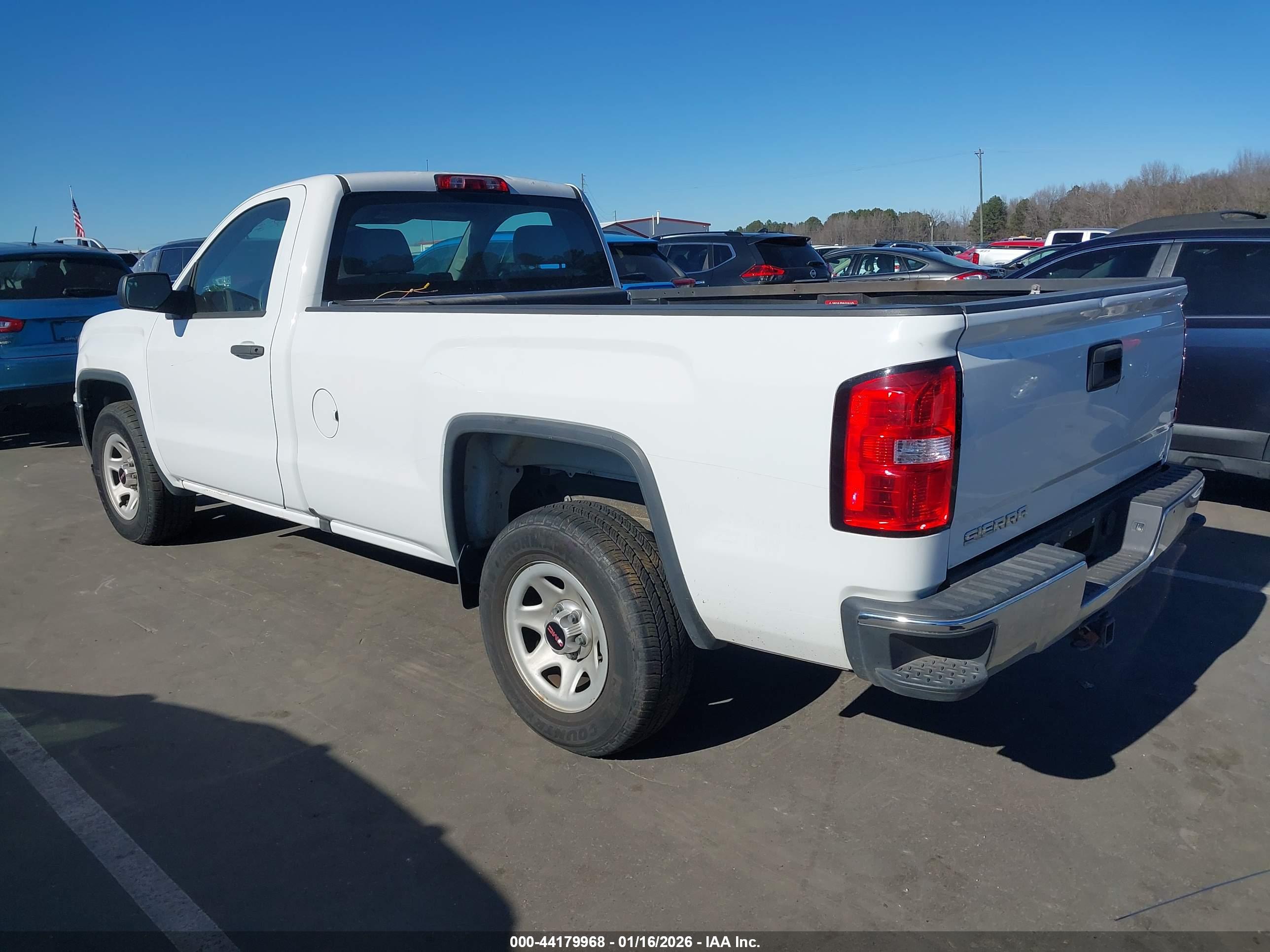 GMC SIERRA image 3