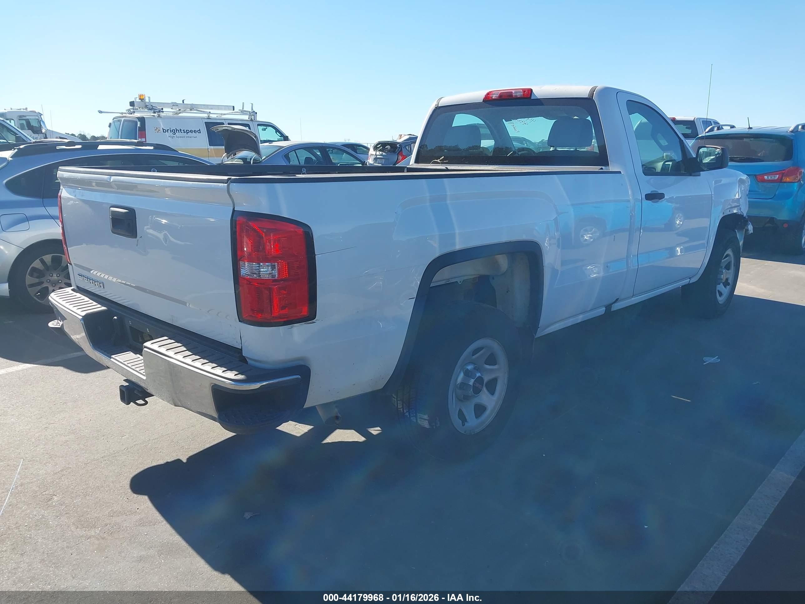 GMC SIERRA image 4