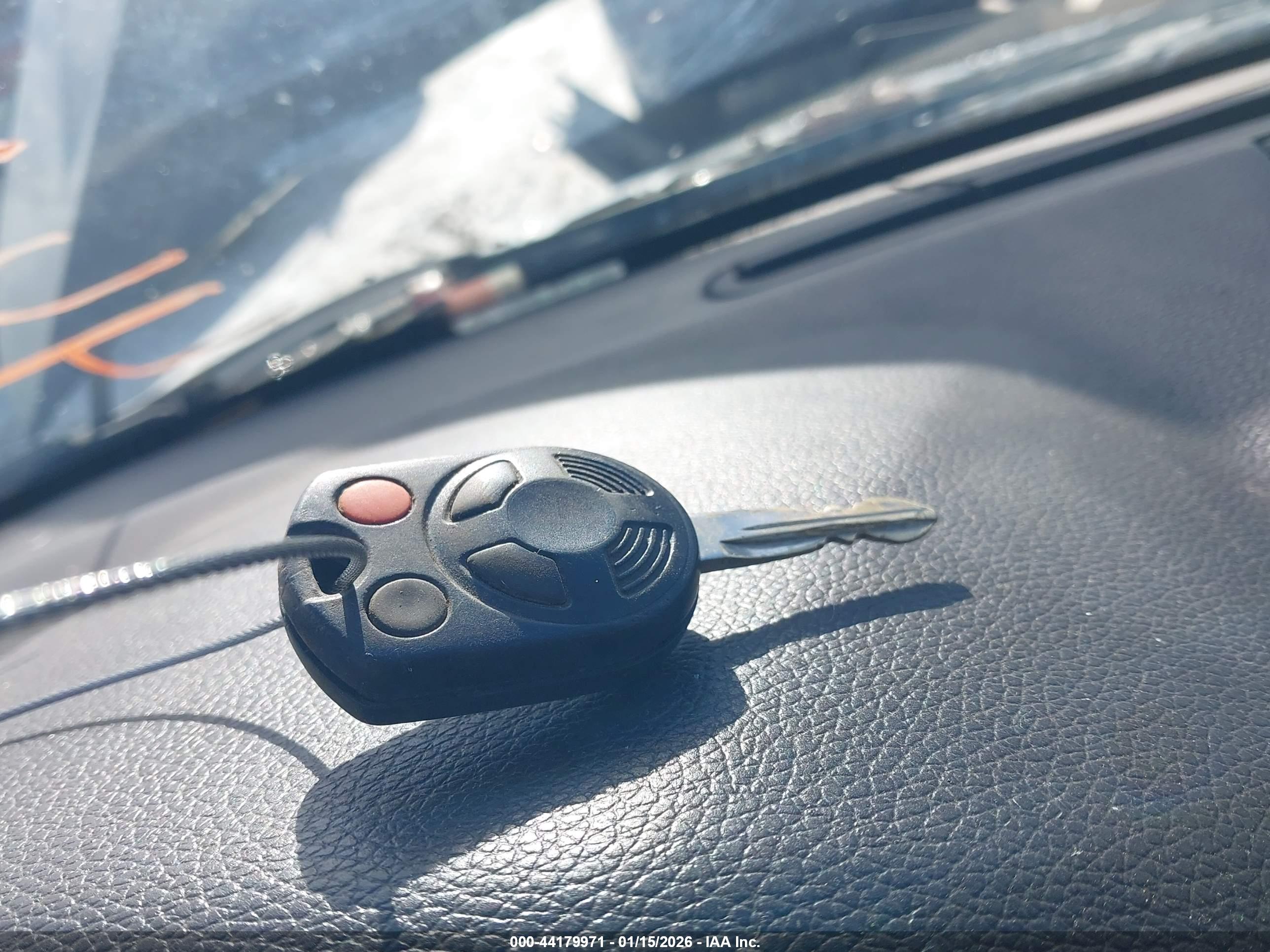 FORD FUSION image 11