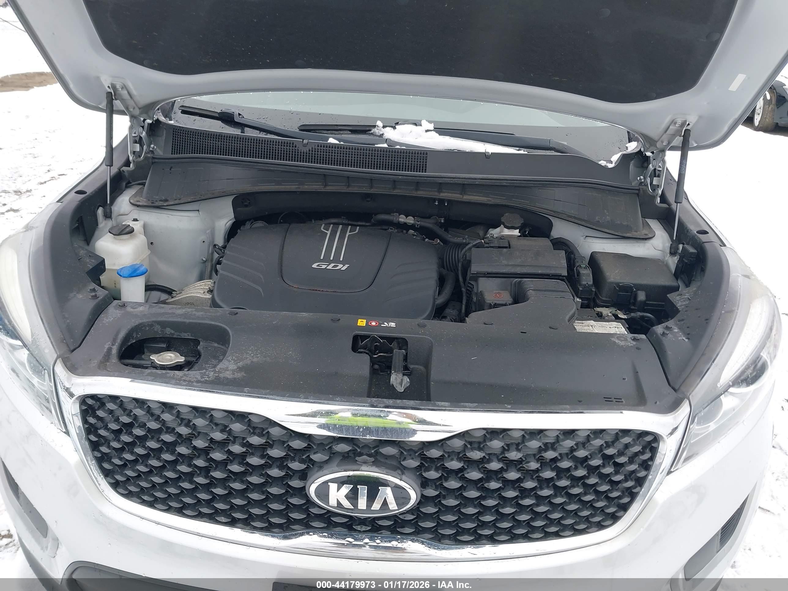 KIA SORENTO image 10