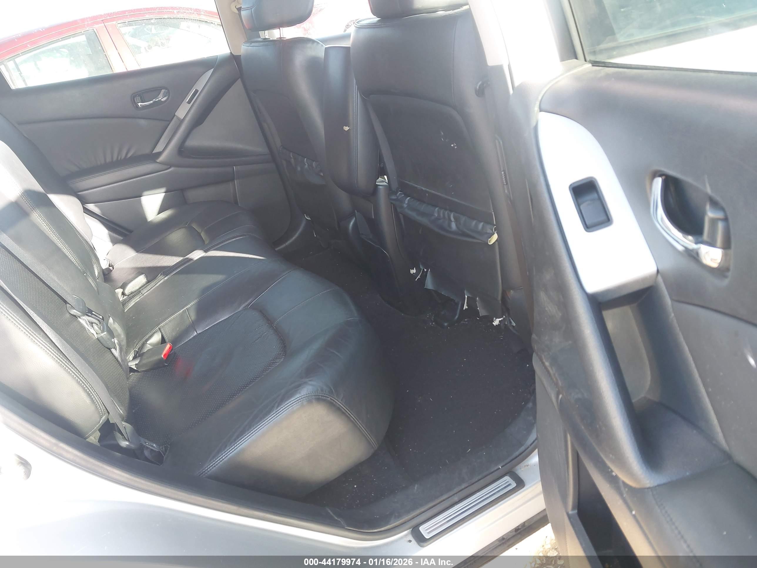 NISSAN MURANO image 8