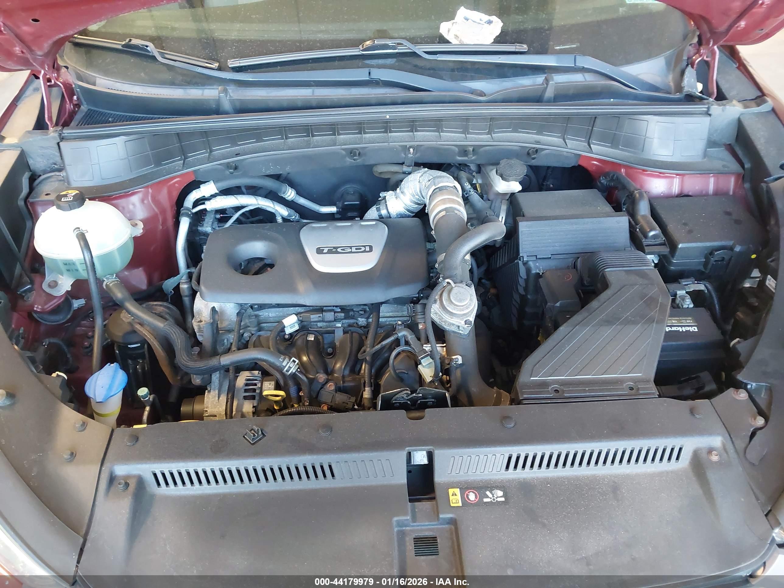 HYUNDAI TUCSON image 10