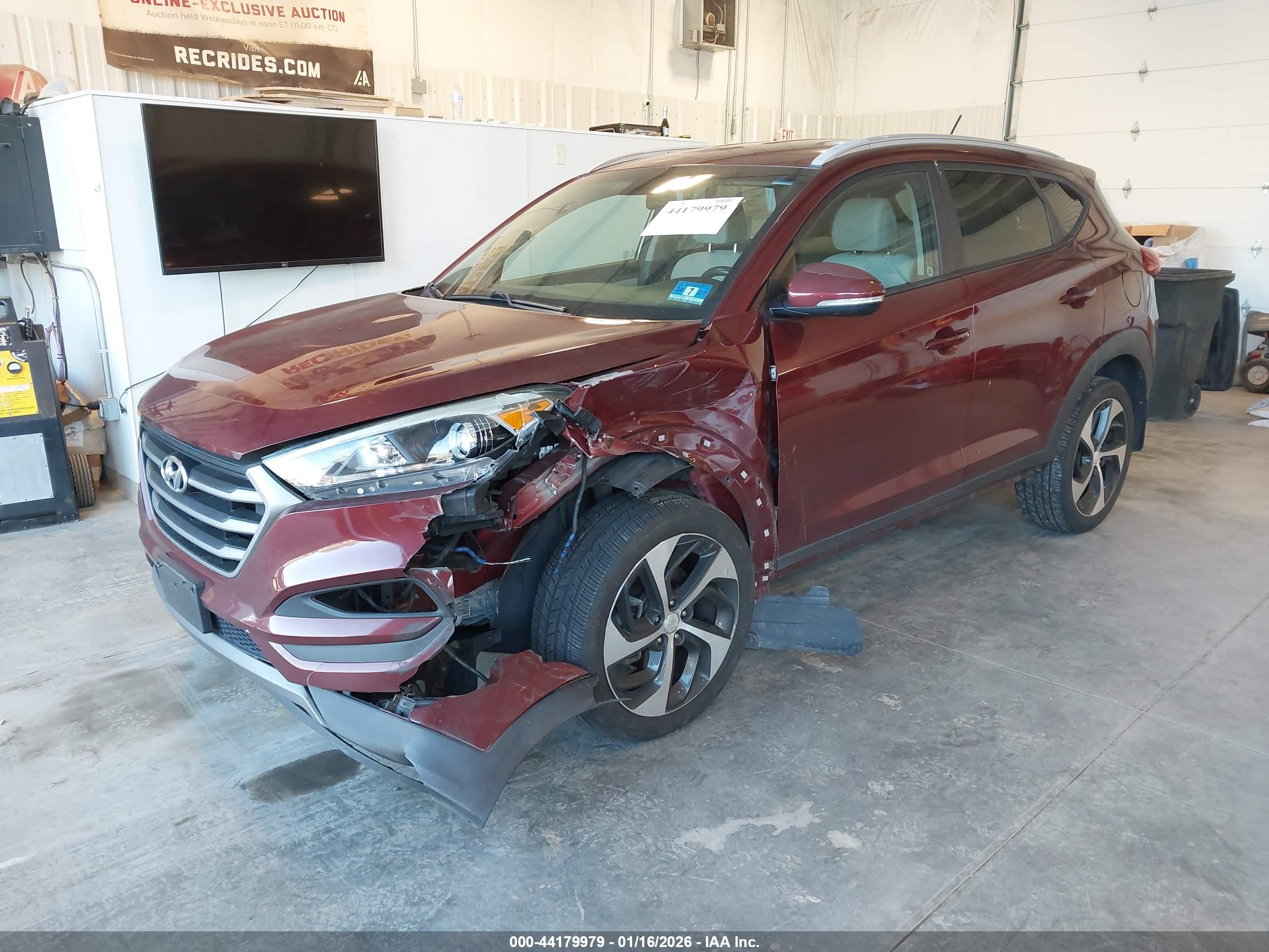HYUNDAI TUCSON image 2