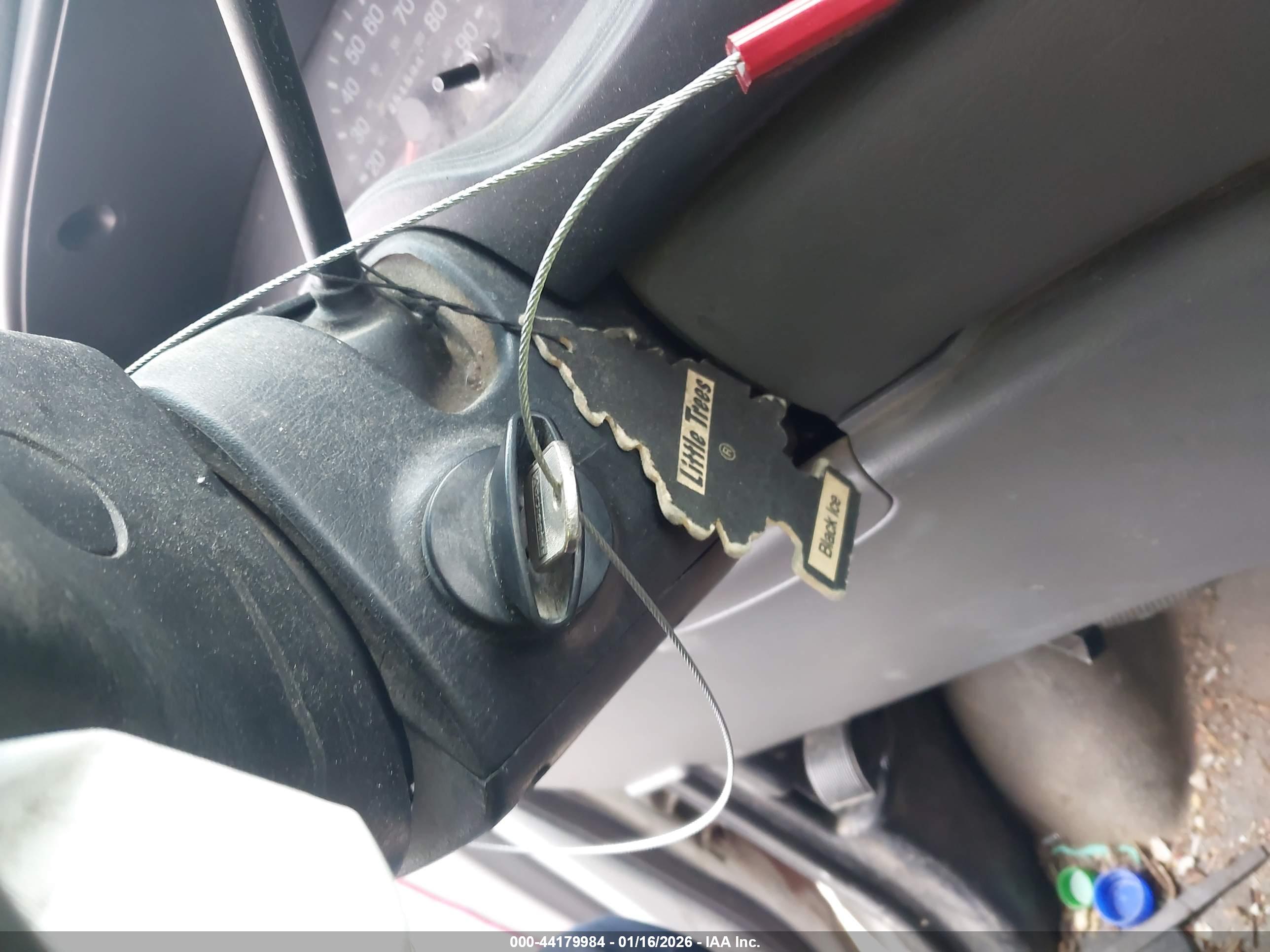 FORD E-250 image 11