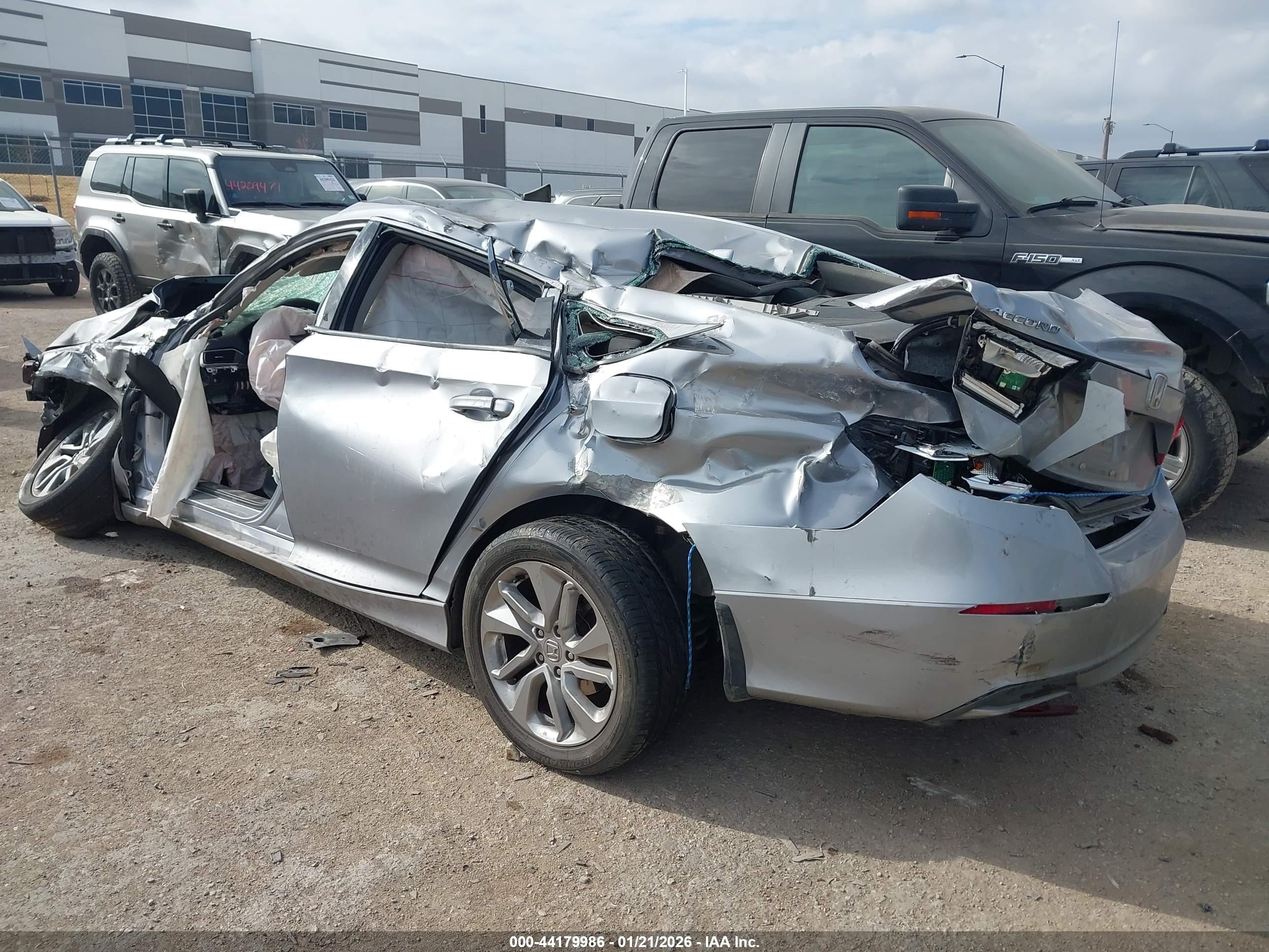 HONDA ACCORD image 3