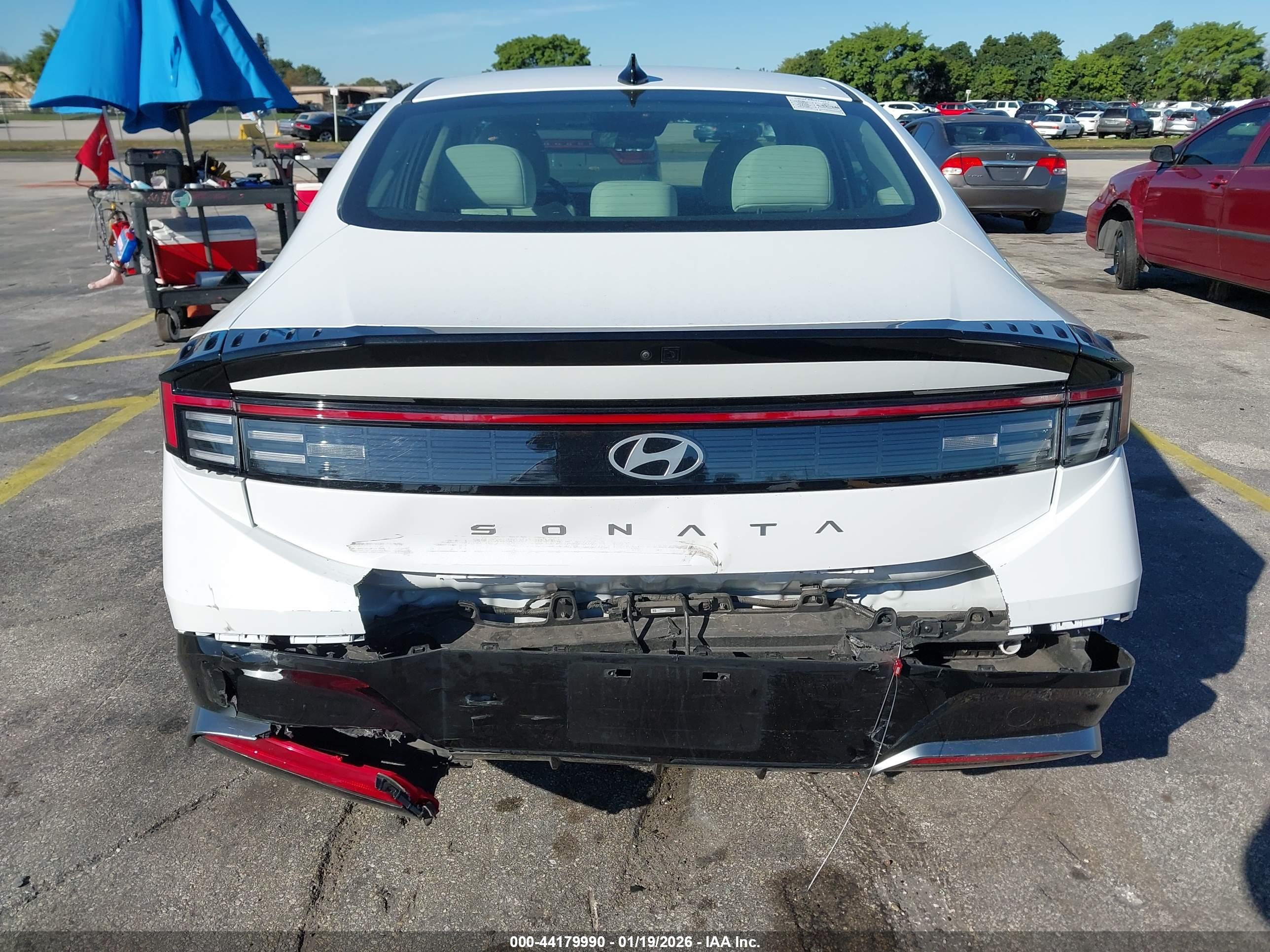 HYUNDAI SONATA image 6