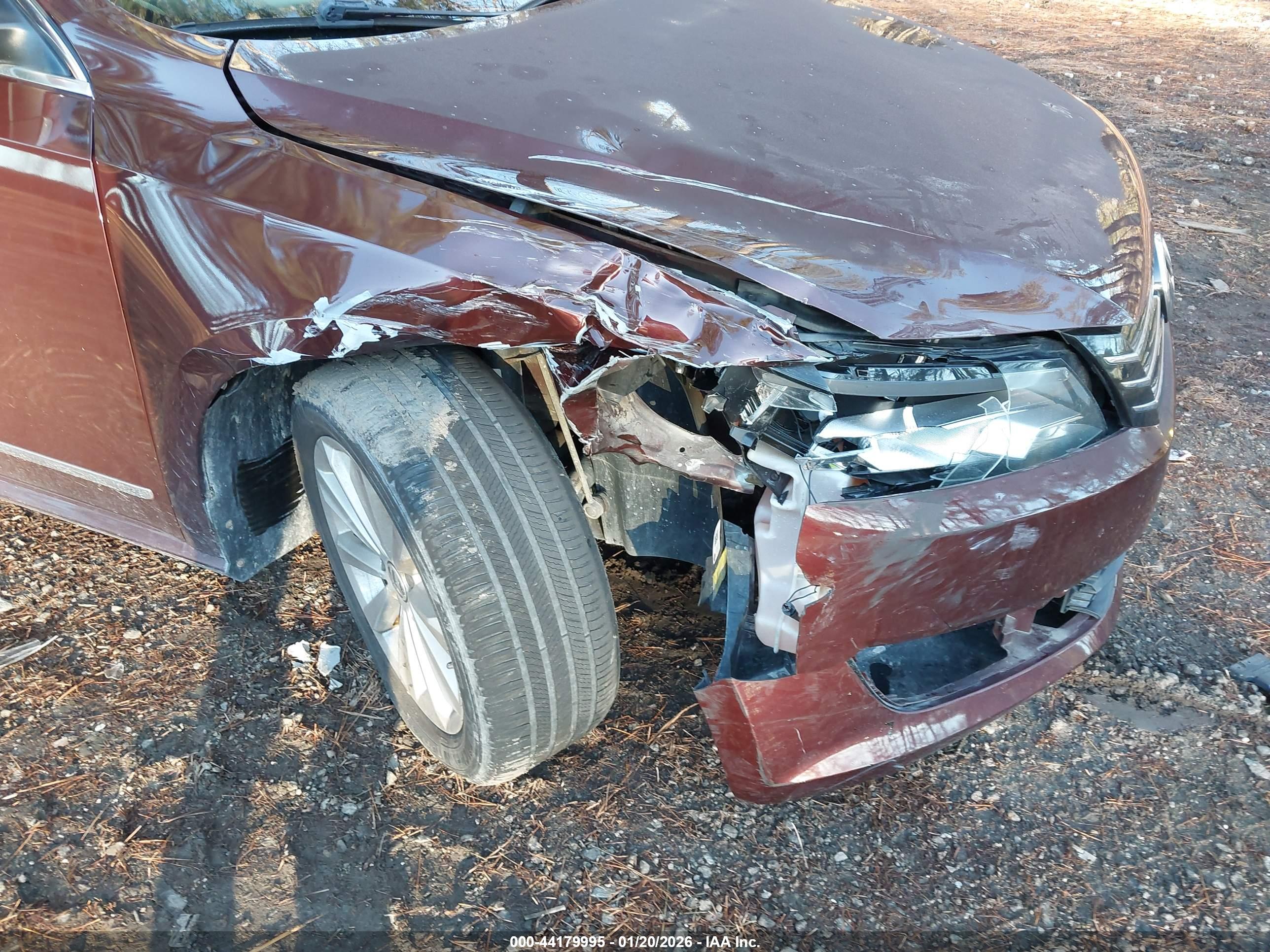 VOLKSWAGEN PASSAT image 6