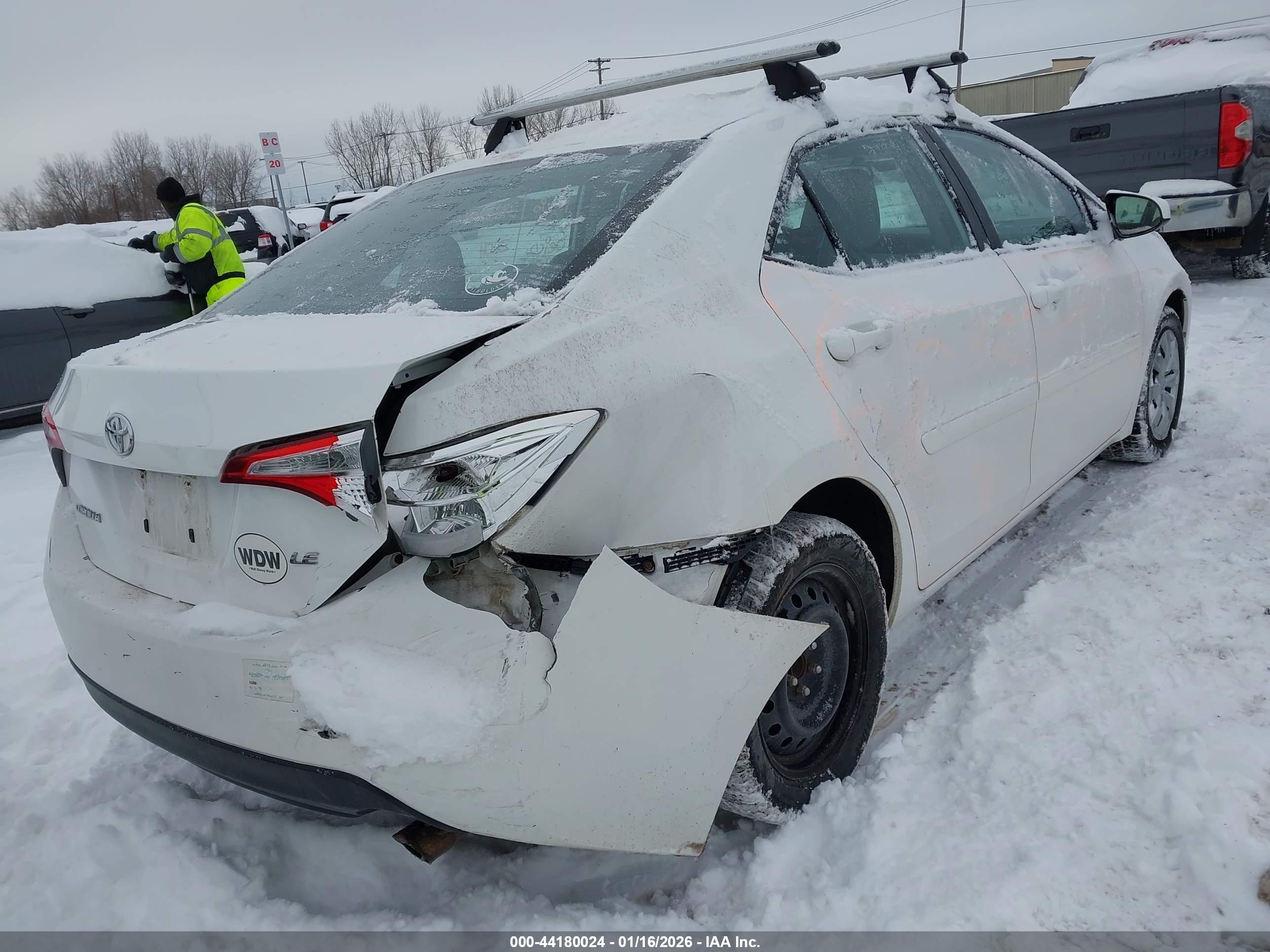 TOYOTA COROLLA image 6