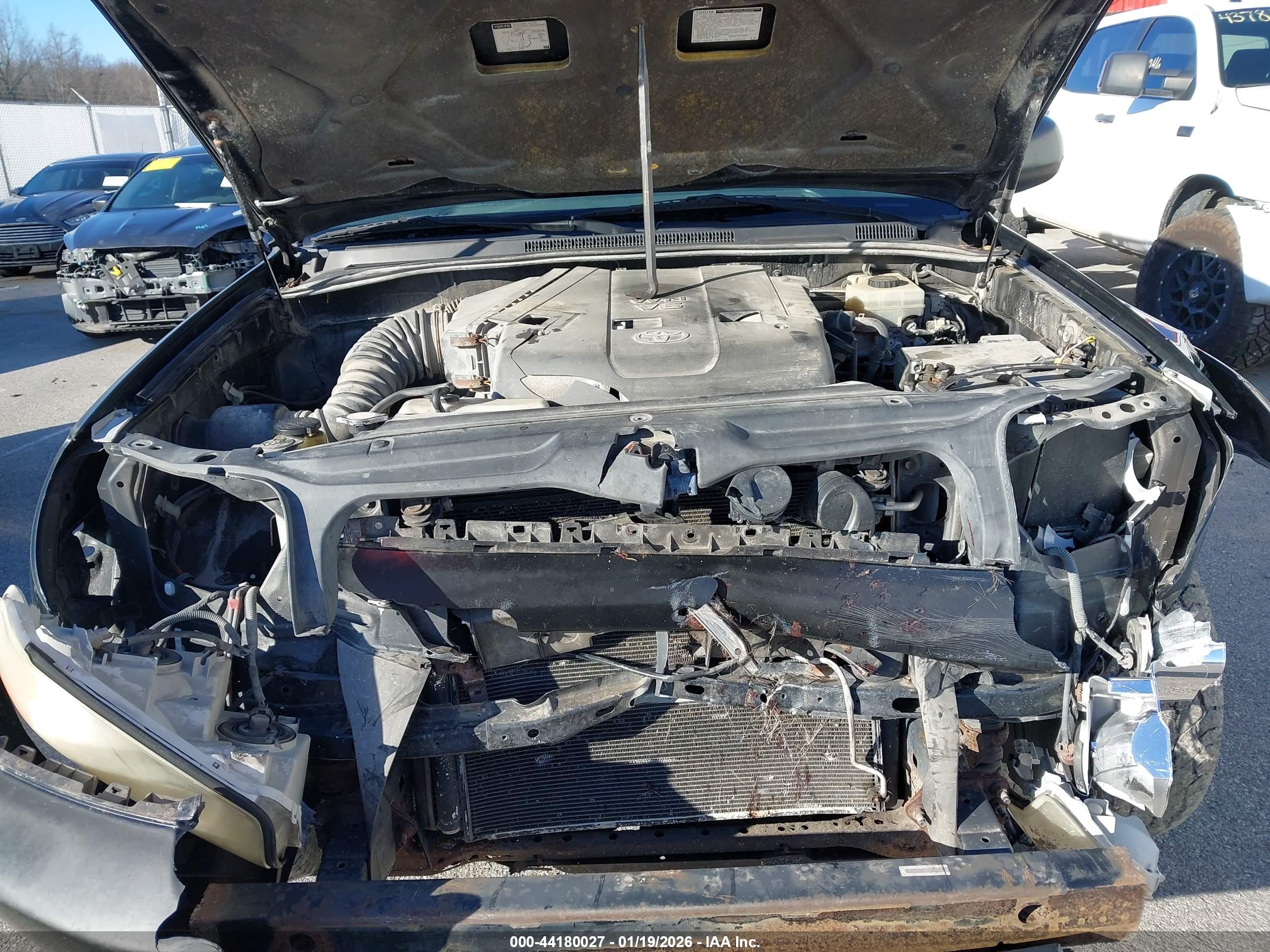 TOYOTA 4RUNNER image 10