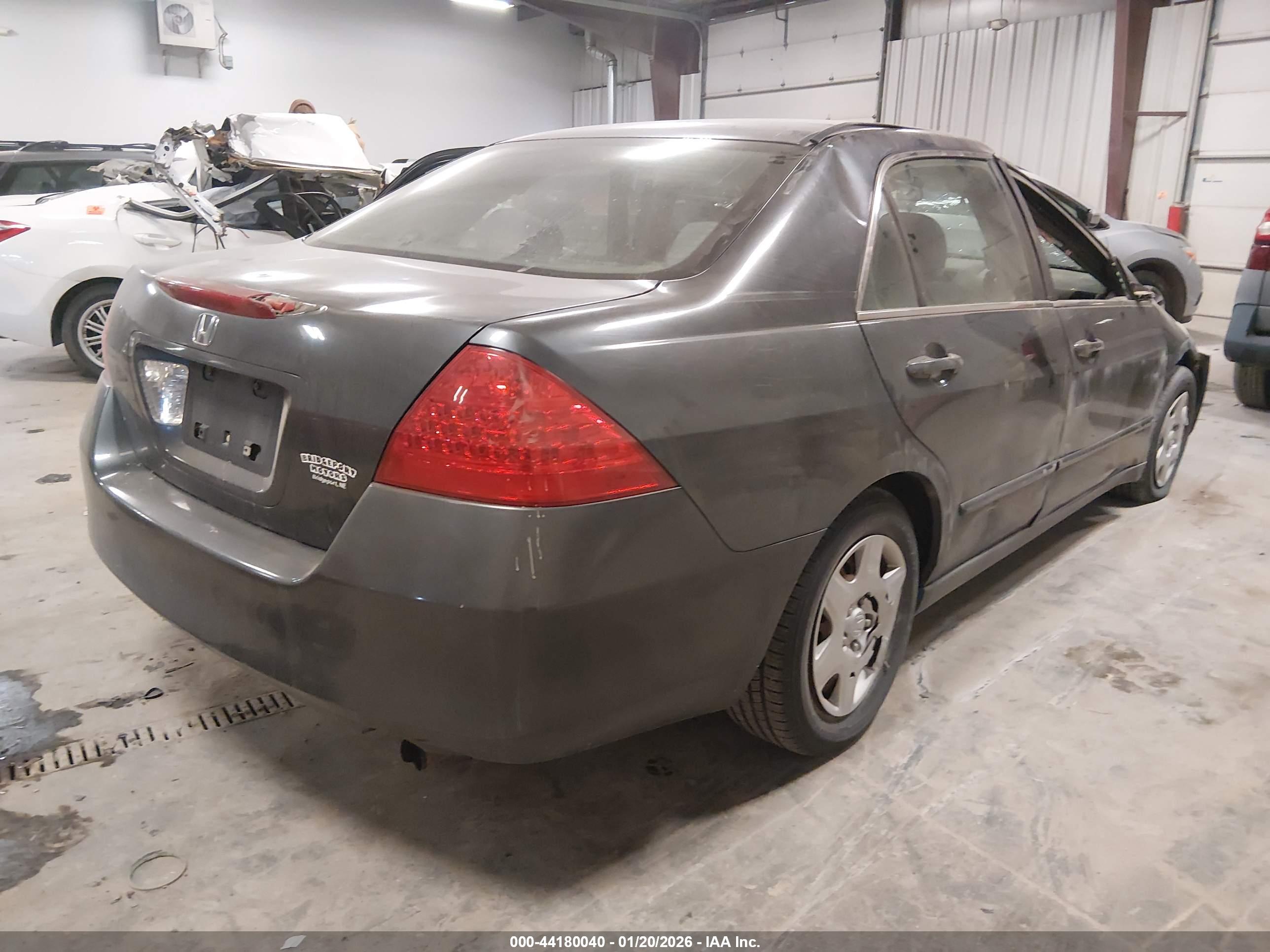 HONDA ACCORD image 4