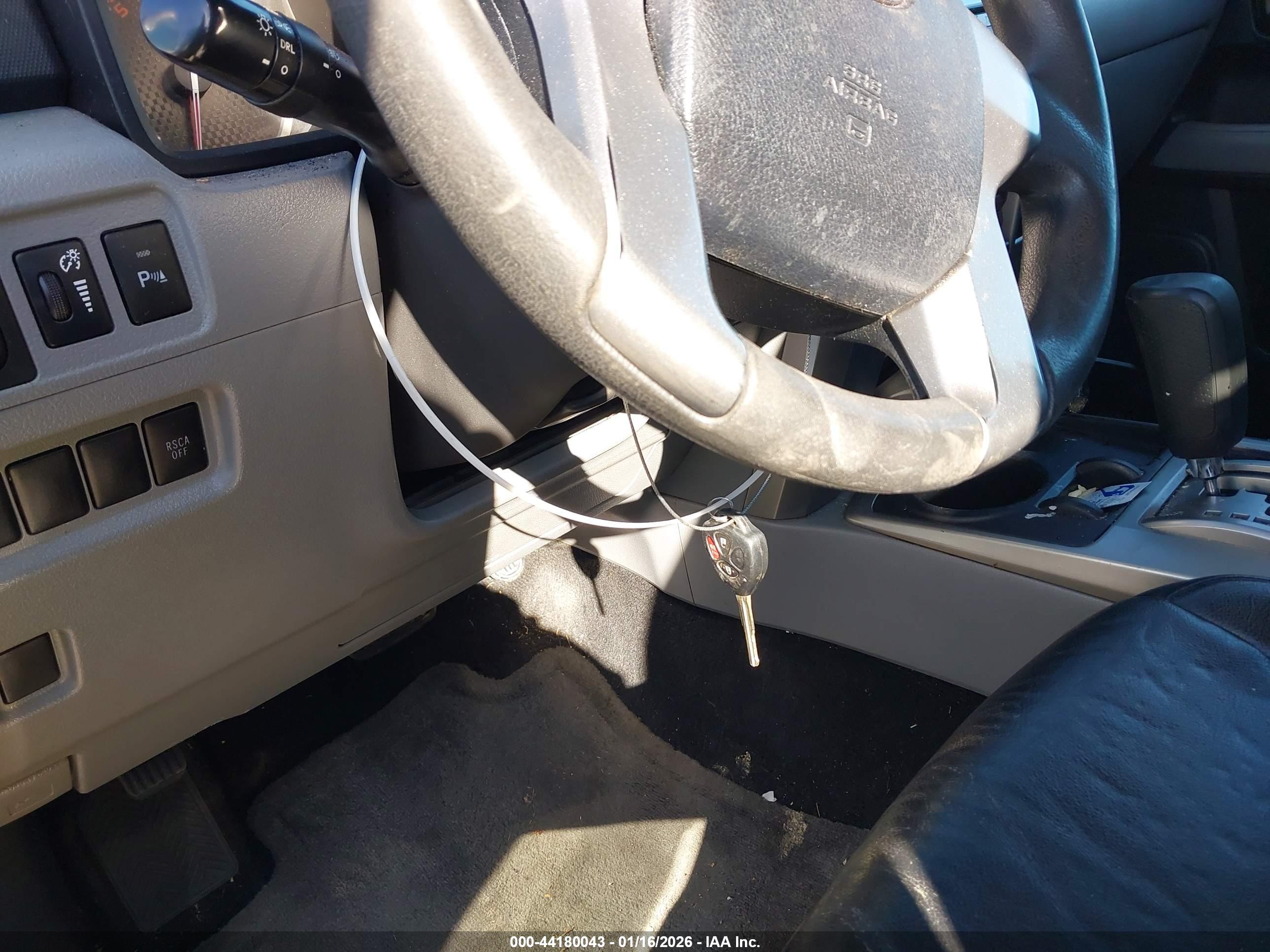 TOYOTA 4RUNNER image 11