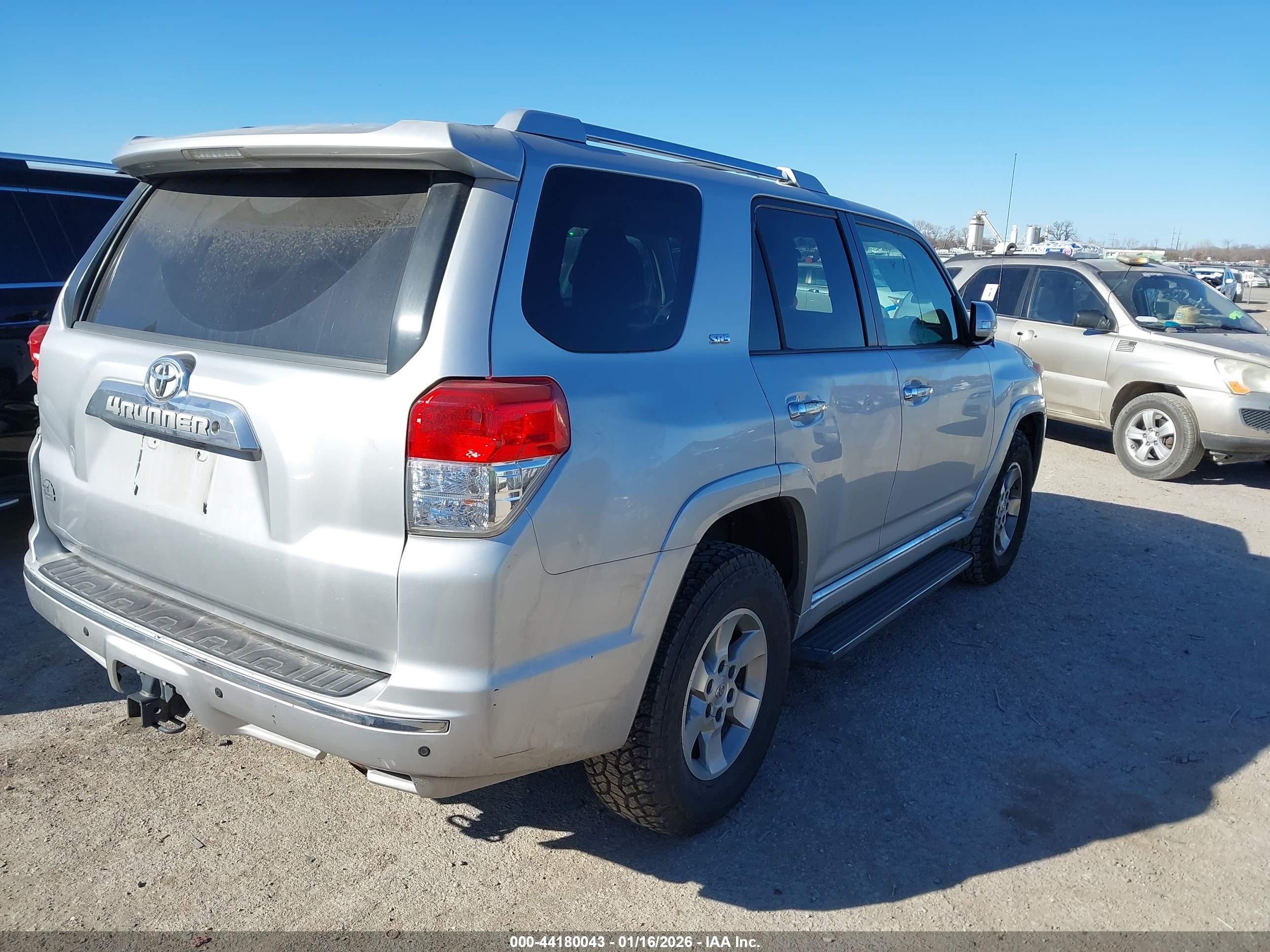 TOYOTA 4RUNNER image 4