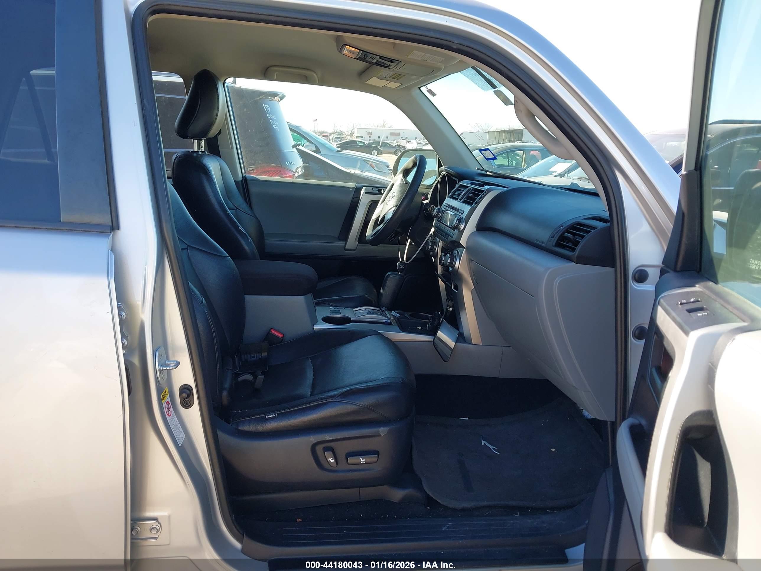 TOYOTA 4RUNNER image 5