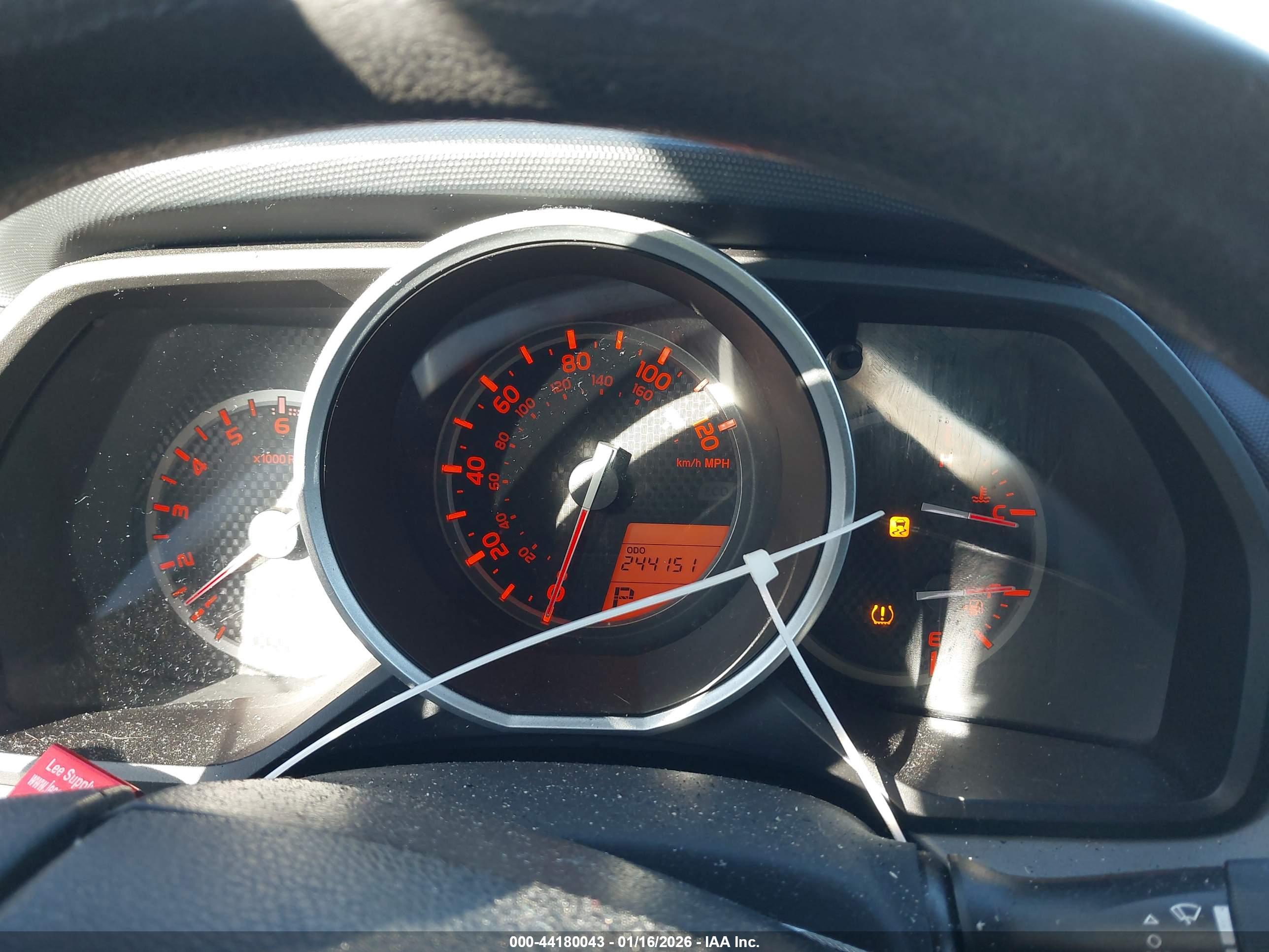 TOYOTA 4RUNNER image 7
