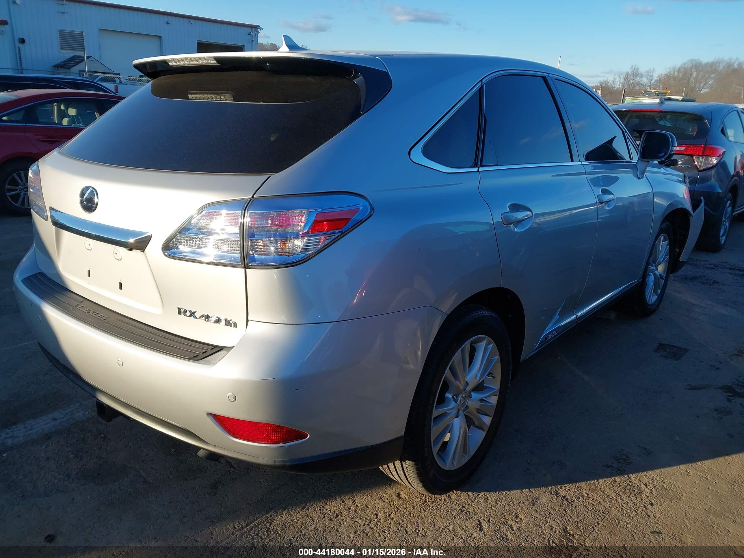 LEXUS RX image 4