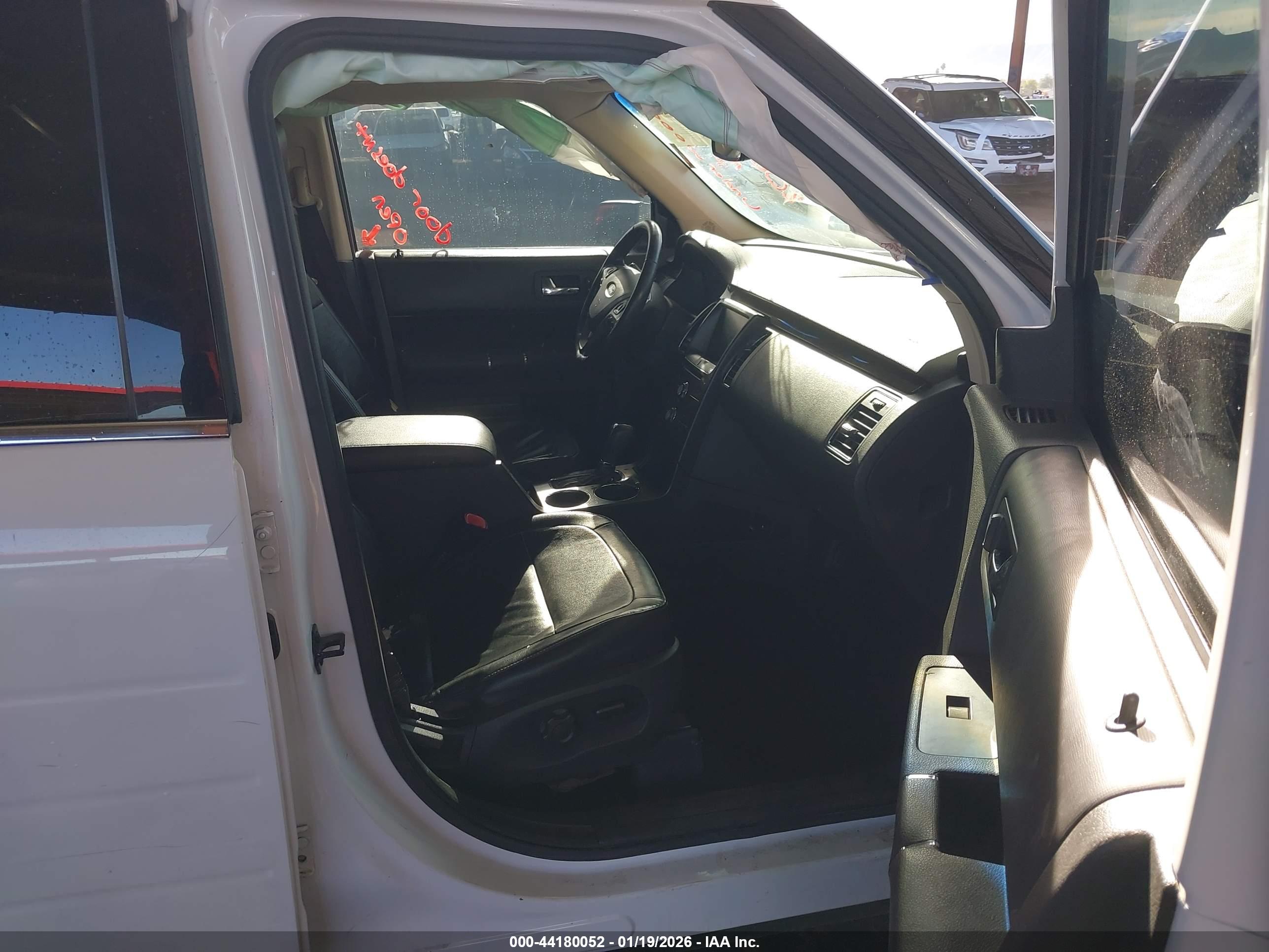 FORD FLEX image 5