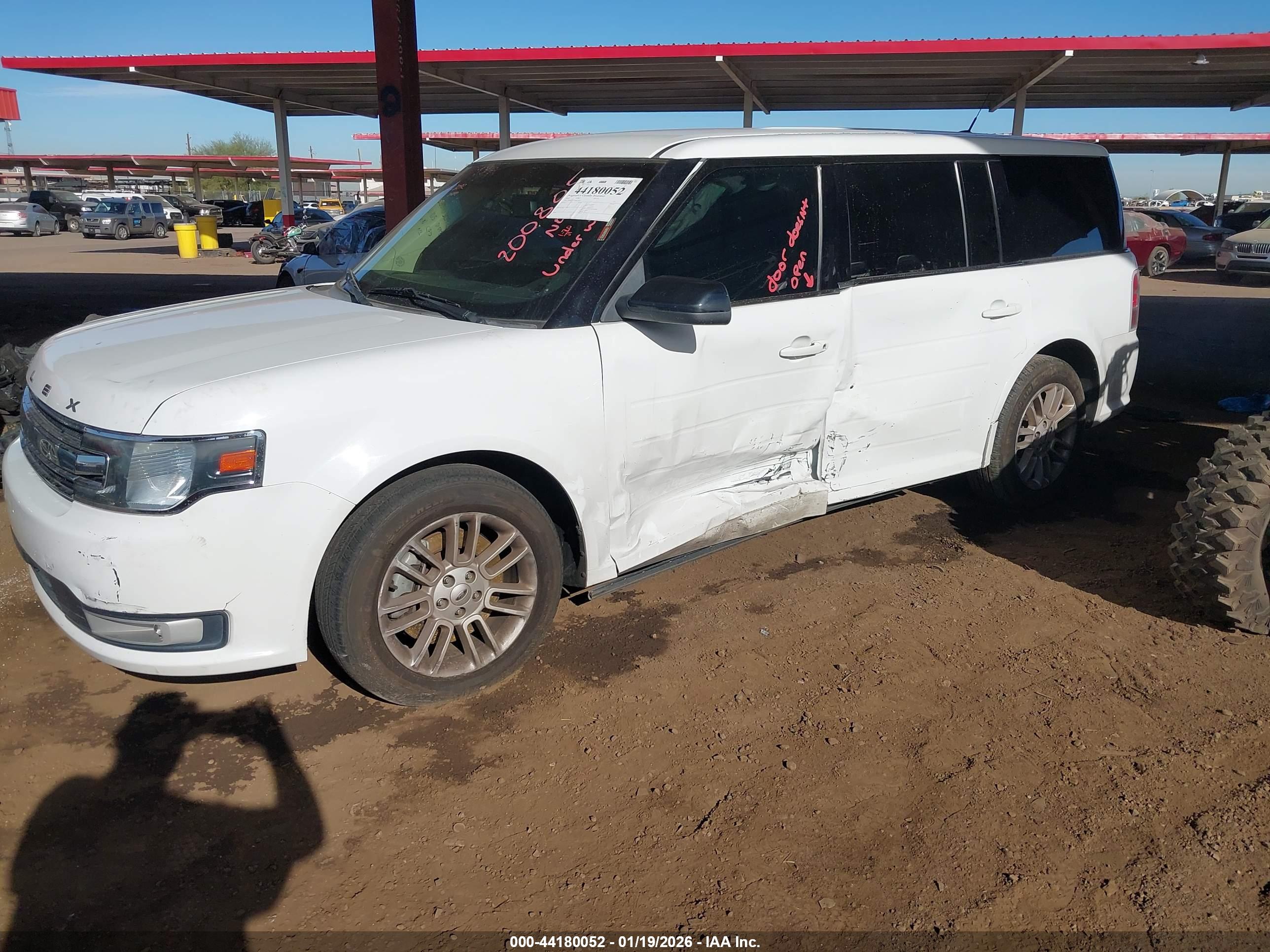 FORD FLEX image 6