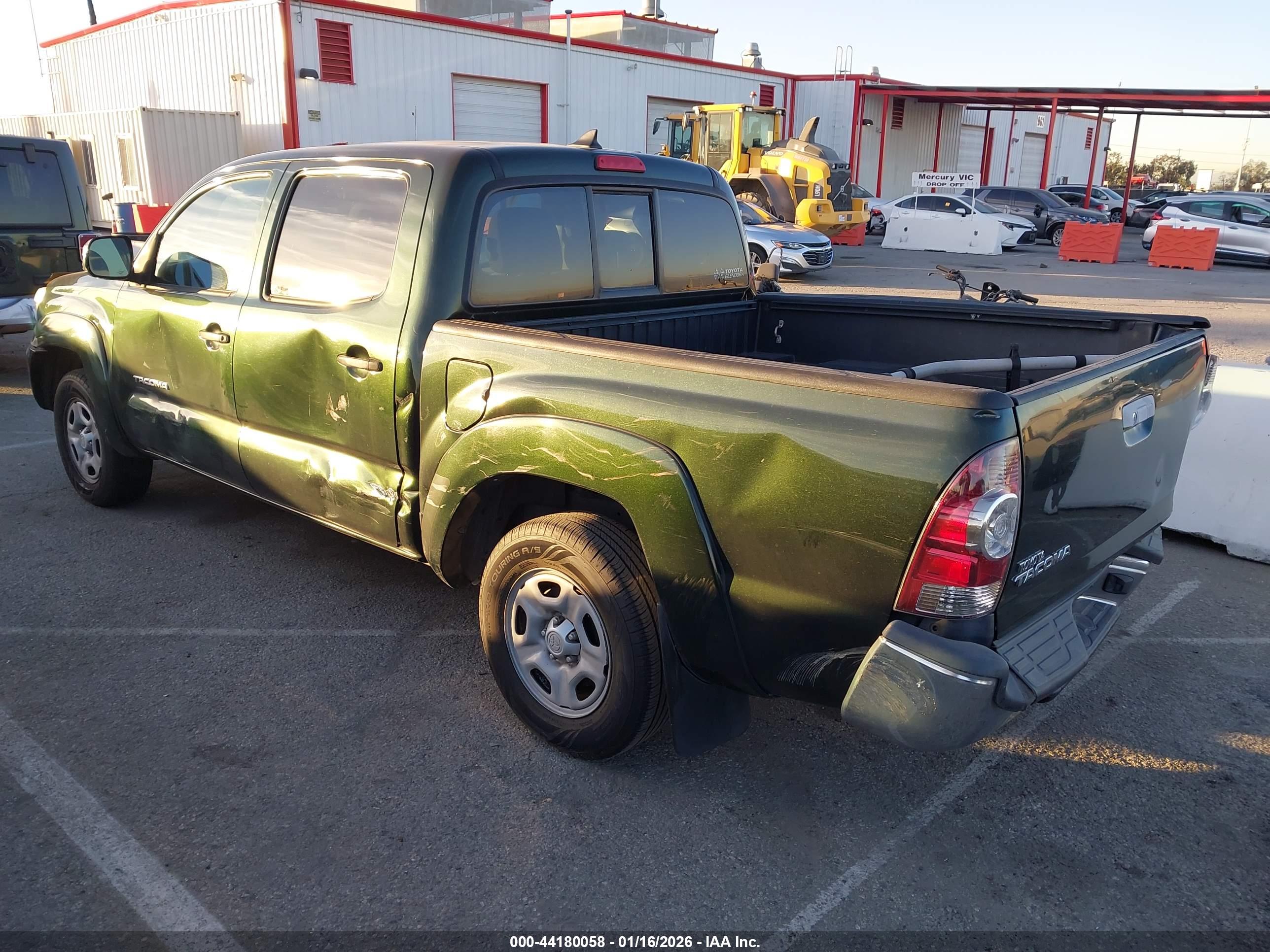 TOYOTA TACOMA image 3