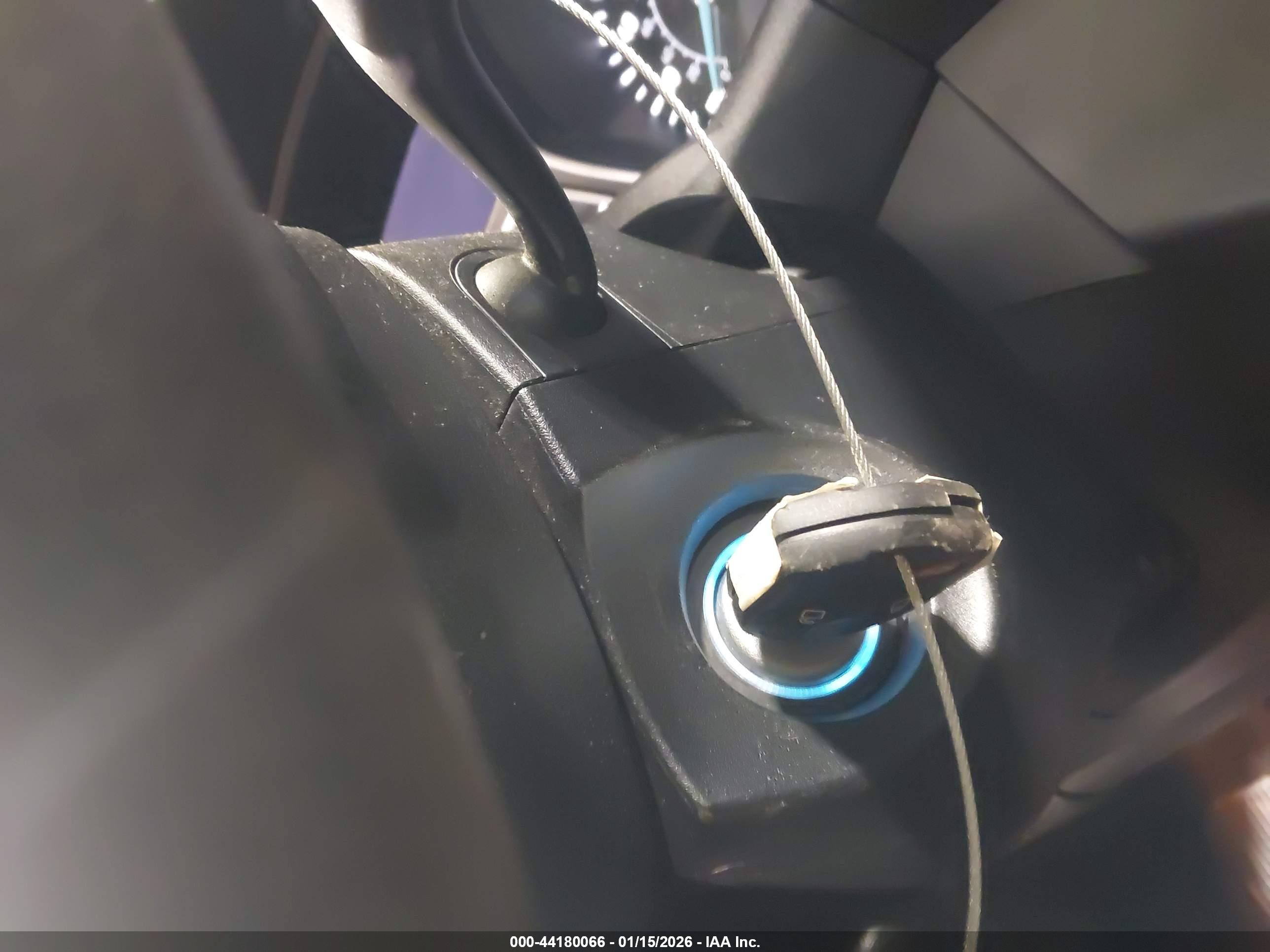 FORD ESCAPE image 11